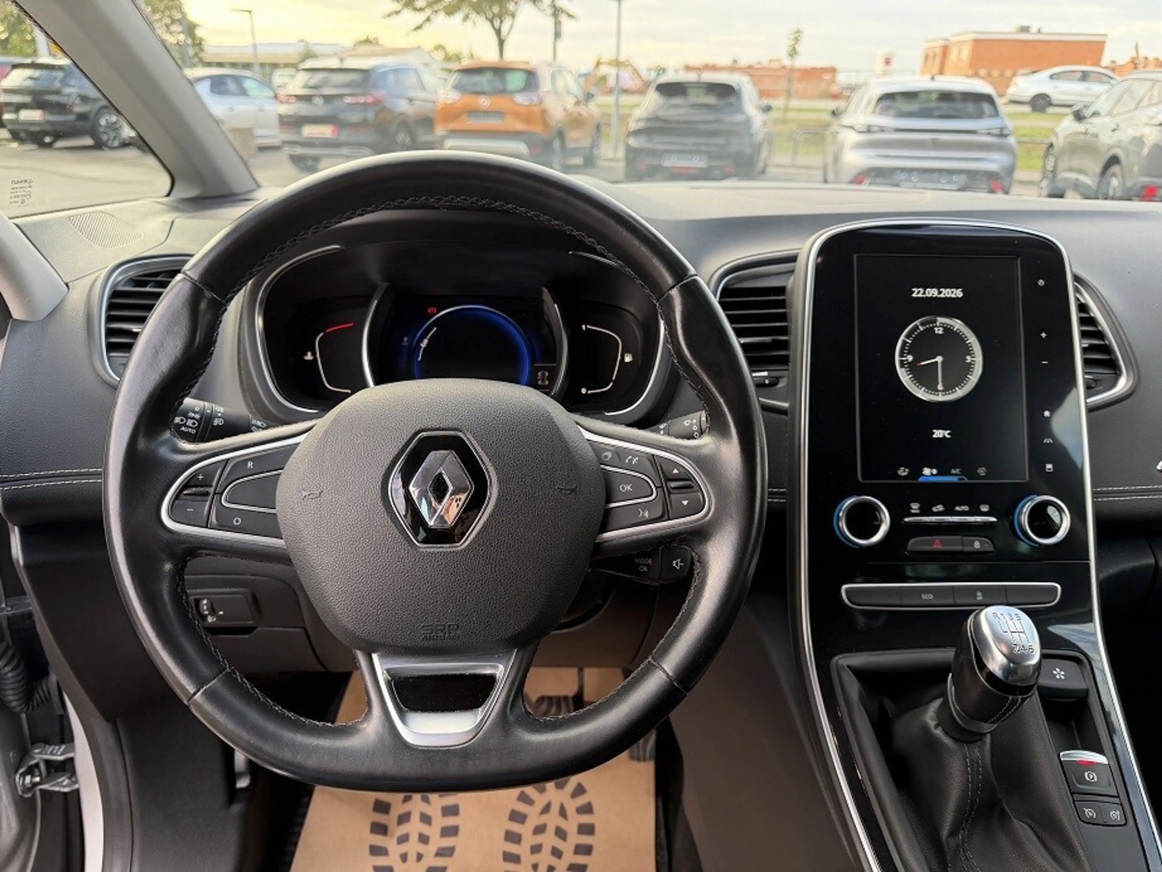 Renault Grand Scenic Grand Scénic Scenic IV 1.6 dCi 130 Energy BOSE — photo 6