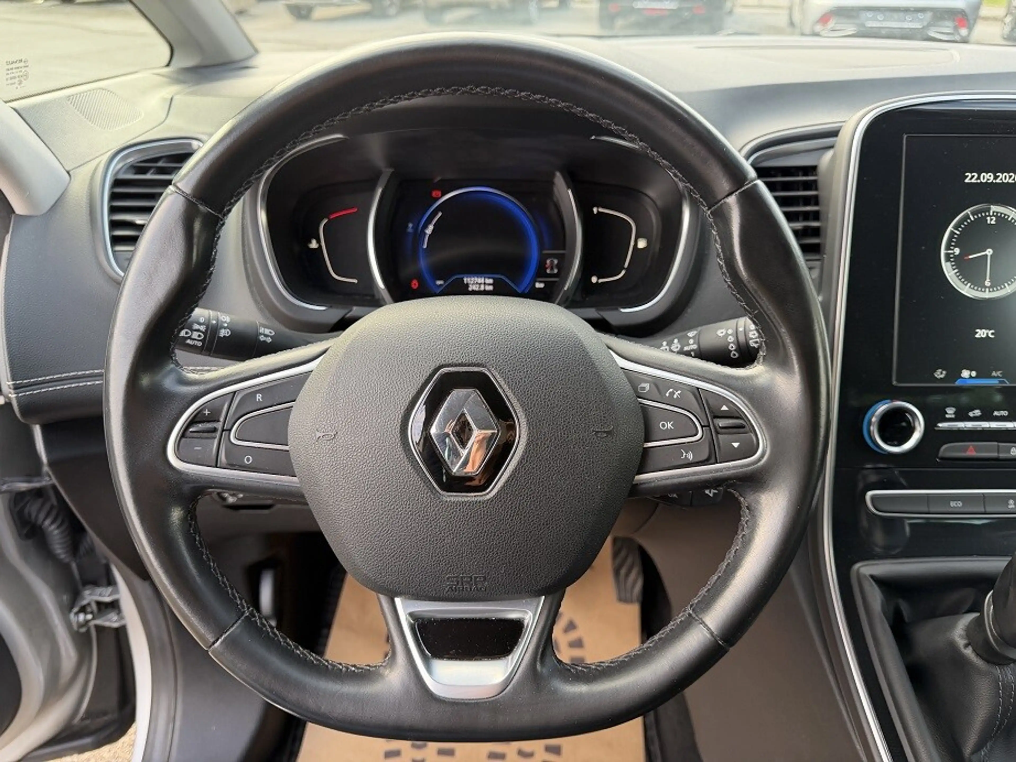 Renault Grand Scenic Grand Scénic Scenic IV 1.6 dCi 130 Energy BOSE — photo 7