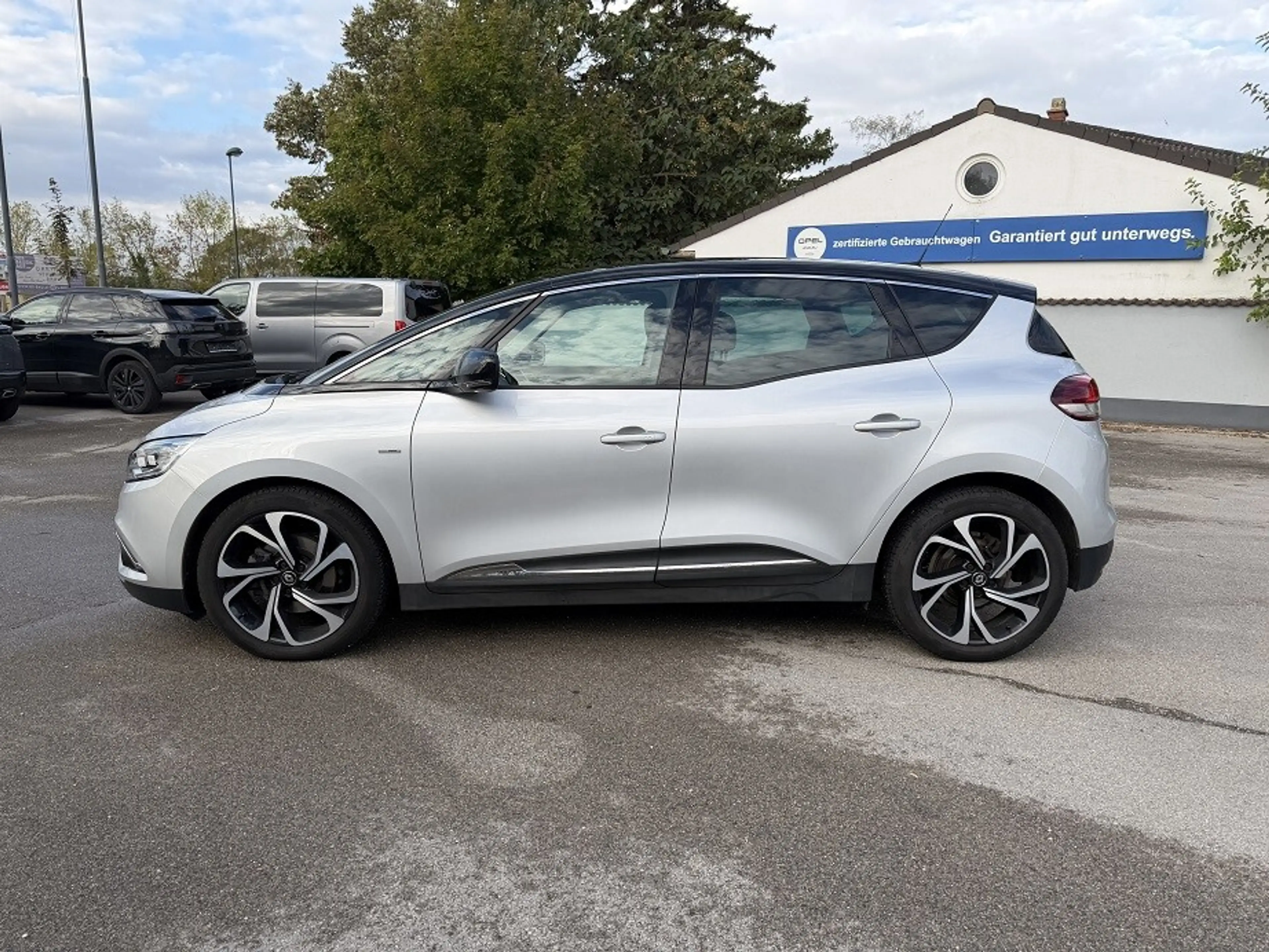 Renault Grand Scenic Grand Scénic Scenic IV 1.6 dCi 130 Energy BOSE — photo 3