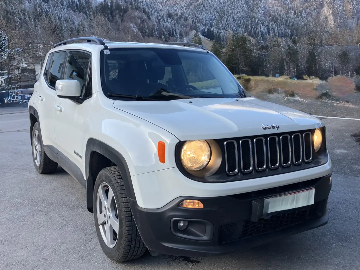 Jeep Renegade Renegade 2,0 MultiJet II 120 Longitude AWD Longitude Weiß - 1