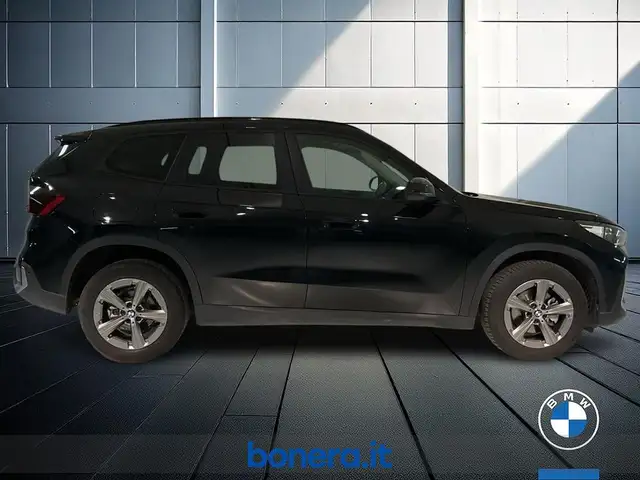 BMW X1 view 5