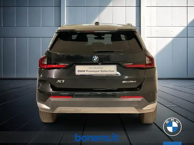 BMW X1 view 7