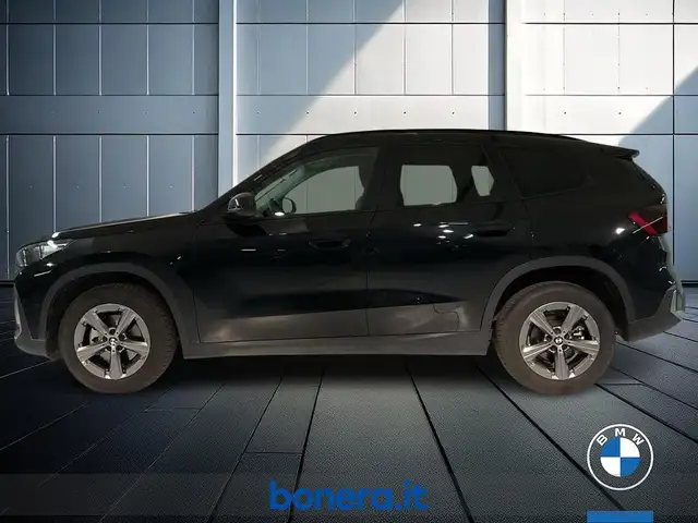 BMW X1 view 9