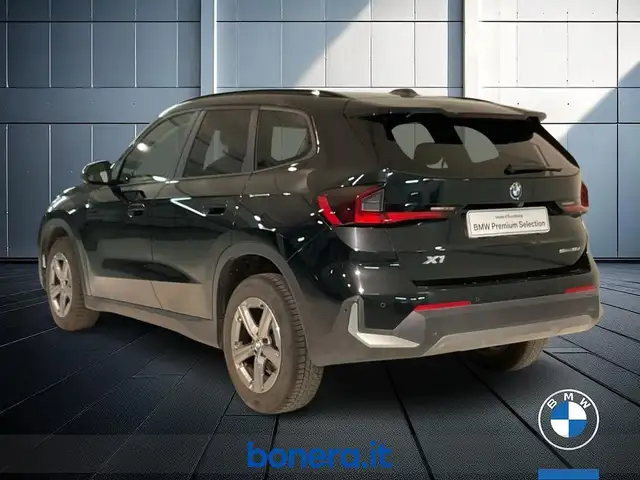 BMW X1 view 8