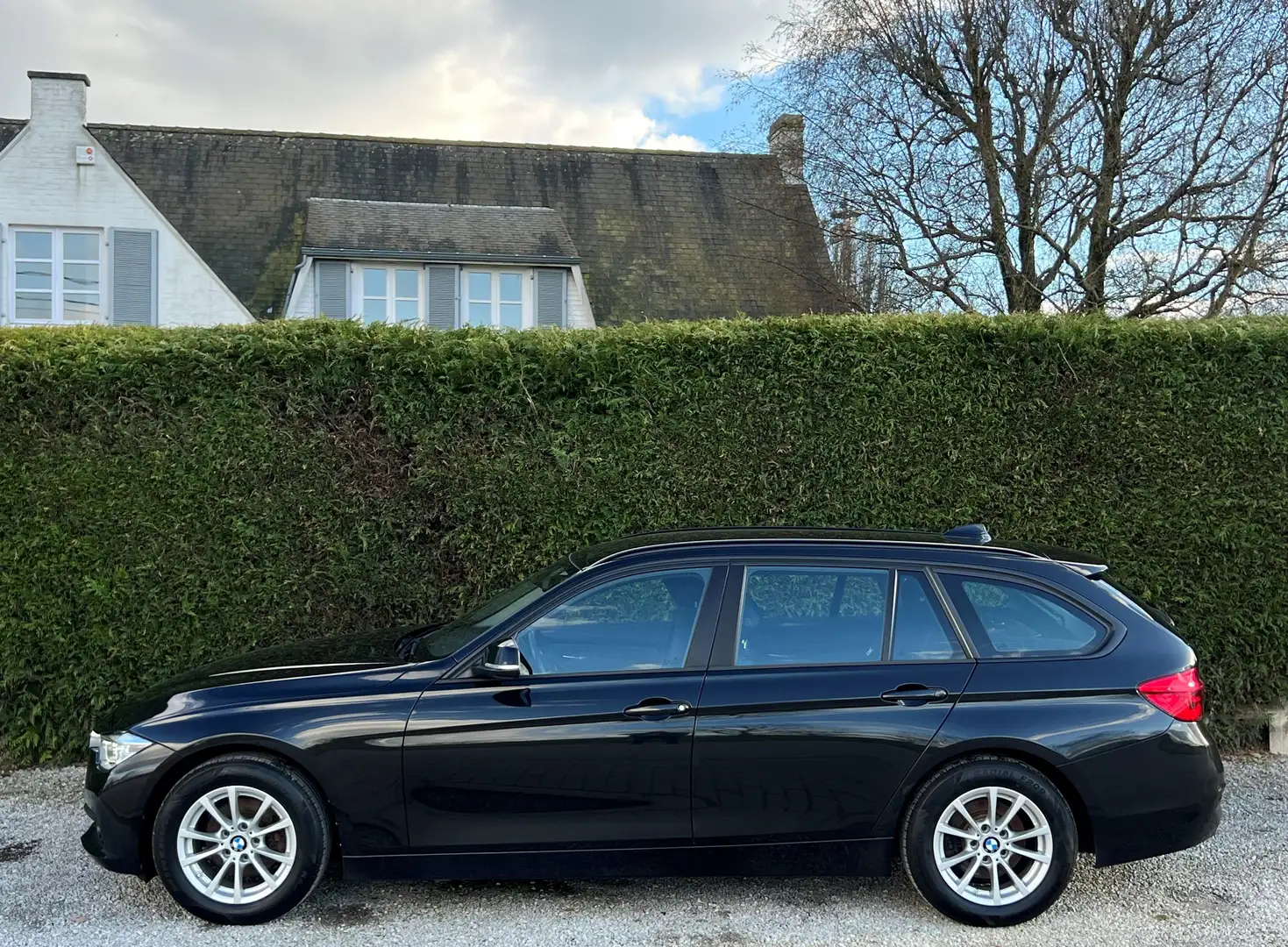 BMW 318 d Edition - Euro 6b- Full Led - Gps Cuir Bluthoot Schwarz - 2