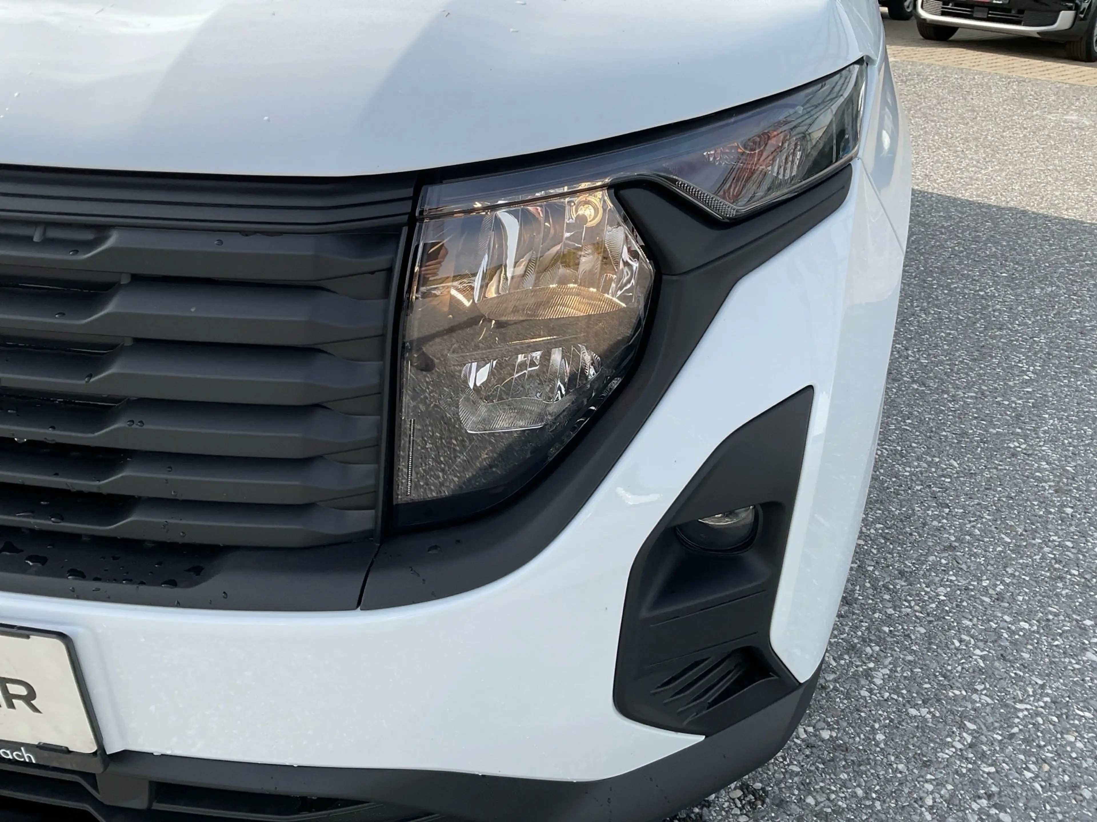 Ford Transit Courier Trend — photo 11