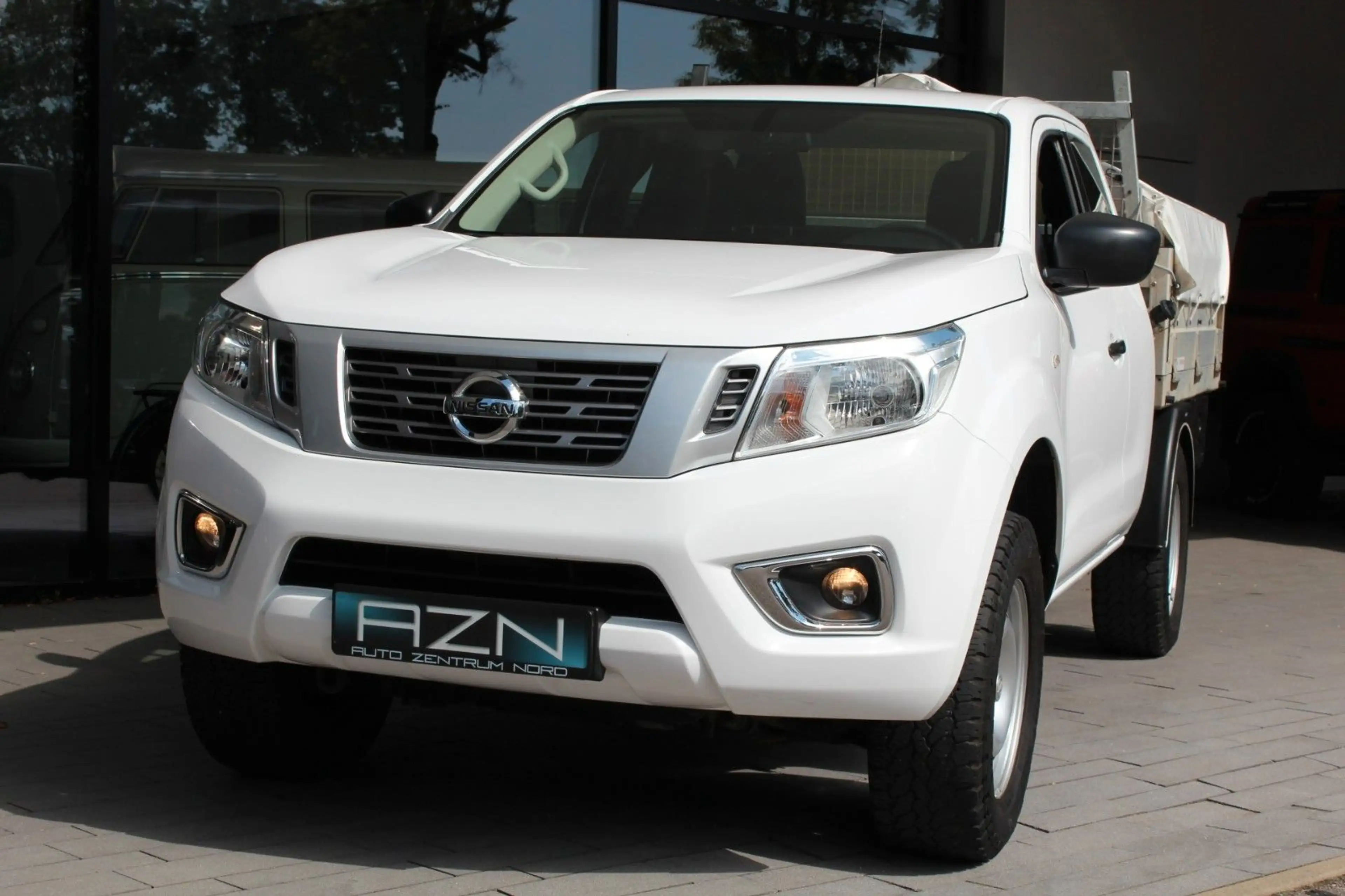 Nissan Navara NP300 King Cab 4x4 Pritsche — photo 2