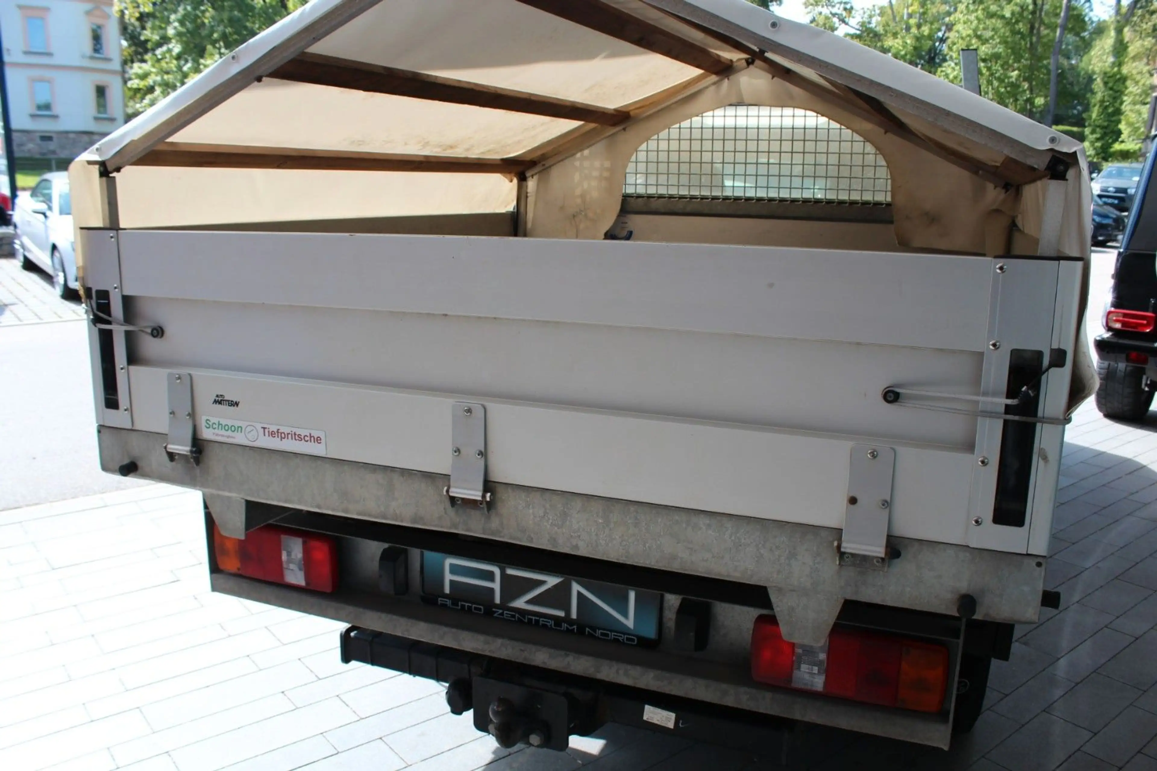 Nissan Navara NP300 King Cab 4x4 Pritsche — photo 8