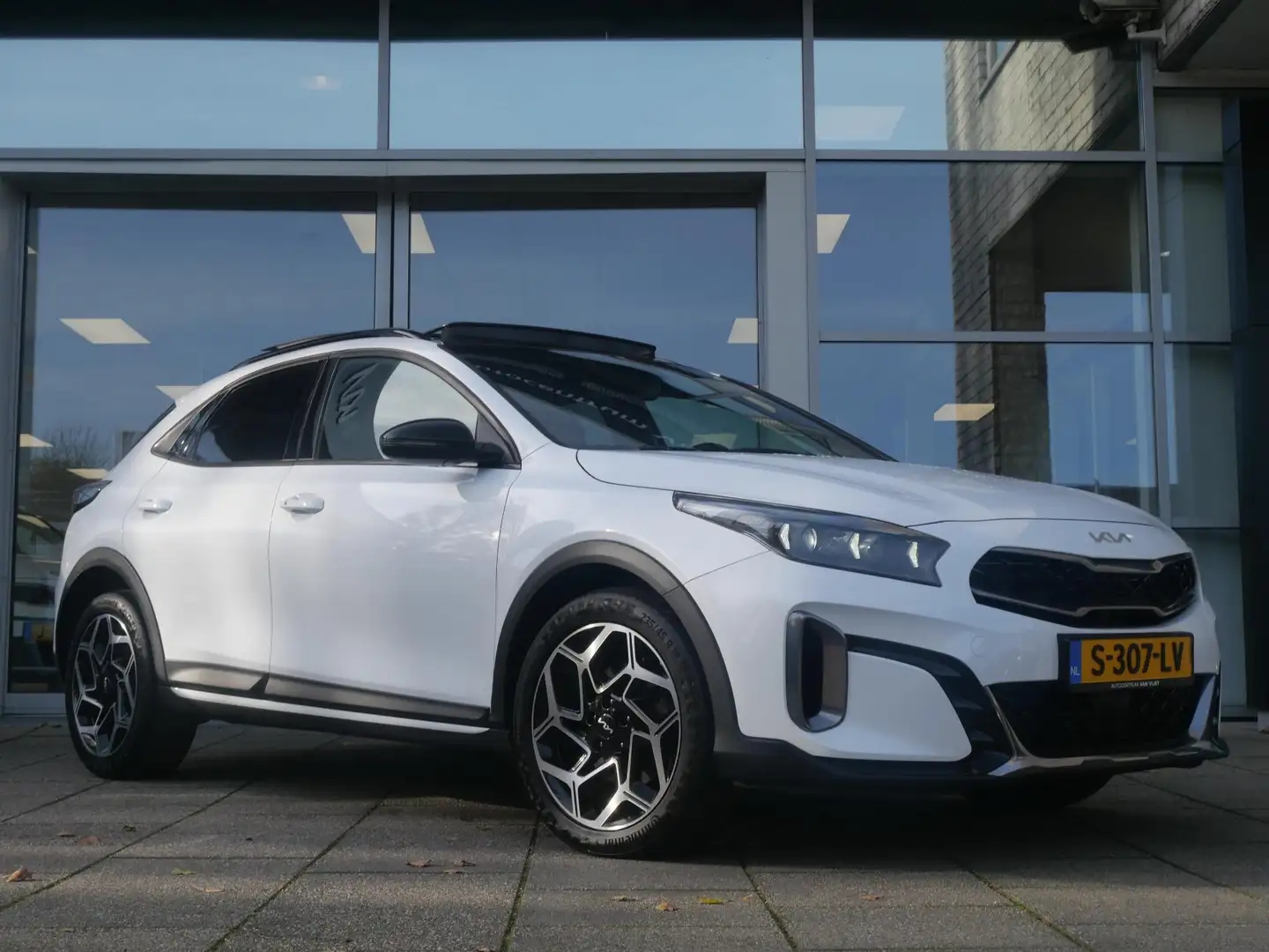 Kia XCeed 1.5 T-GDi GT-Line First Edition | Schuif/Kanteldak Wit - 2