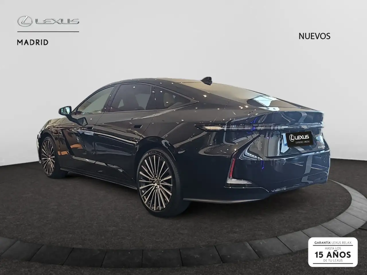 Lexus ES 2026