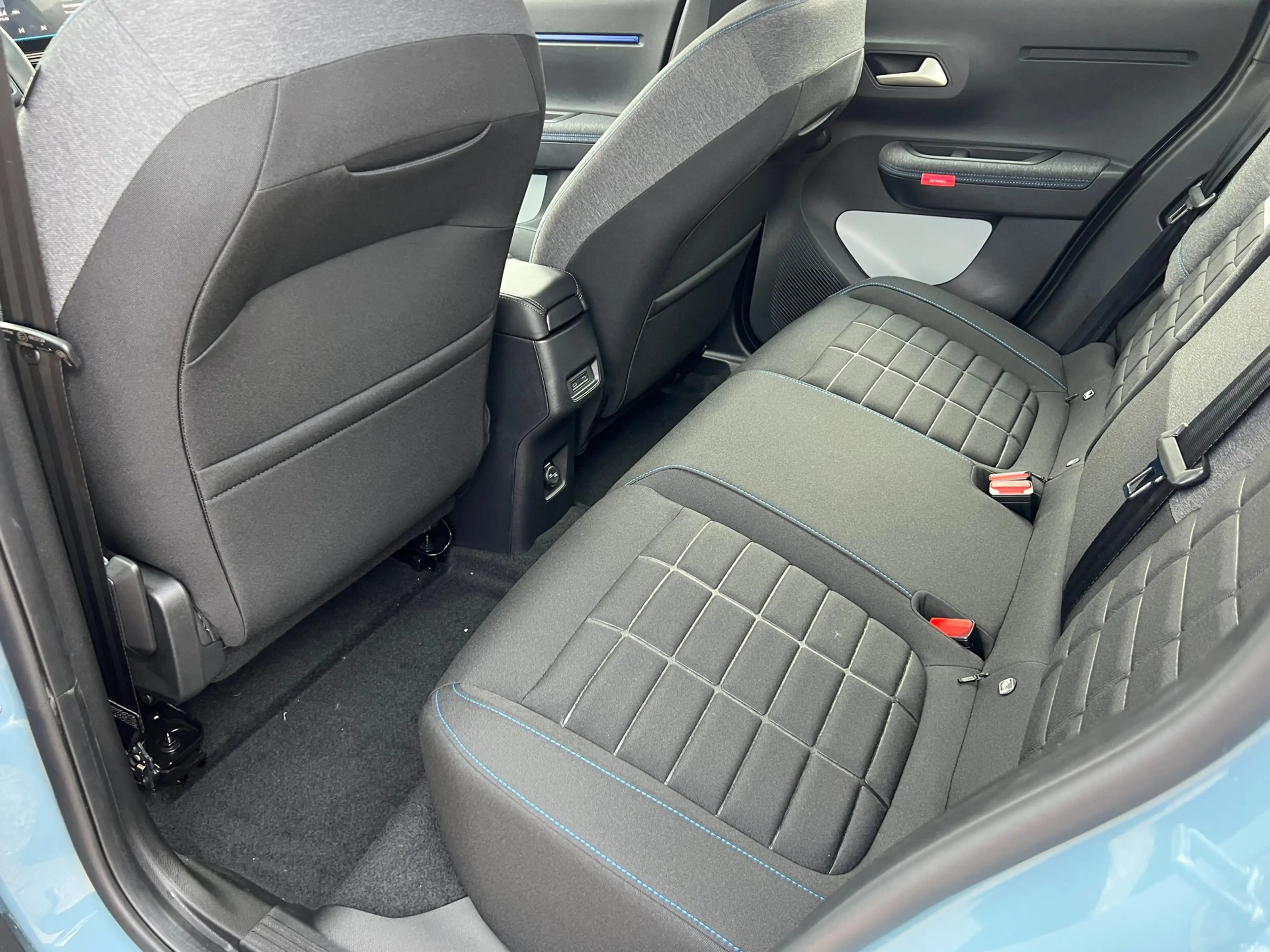 Citroen E-C3 Plus 113pk Comfort Range 44 kWh Navi-PDC-(Rijklaar — photo 8