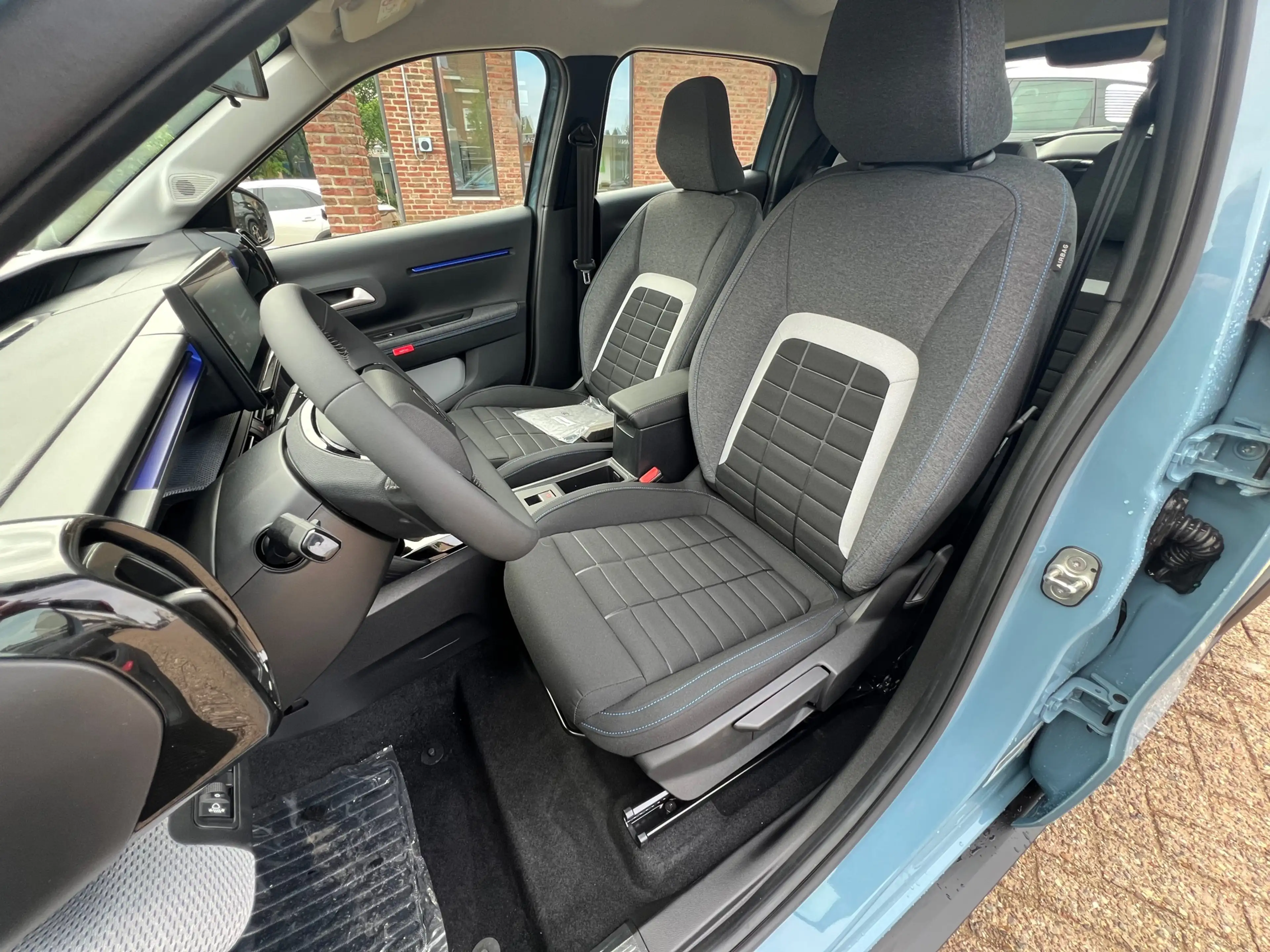 Citroen E-C3 Plus 113pk Comfort Range 44 kWh Navi-PDC-(Rijklaar — photo 6