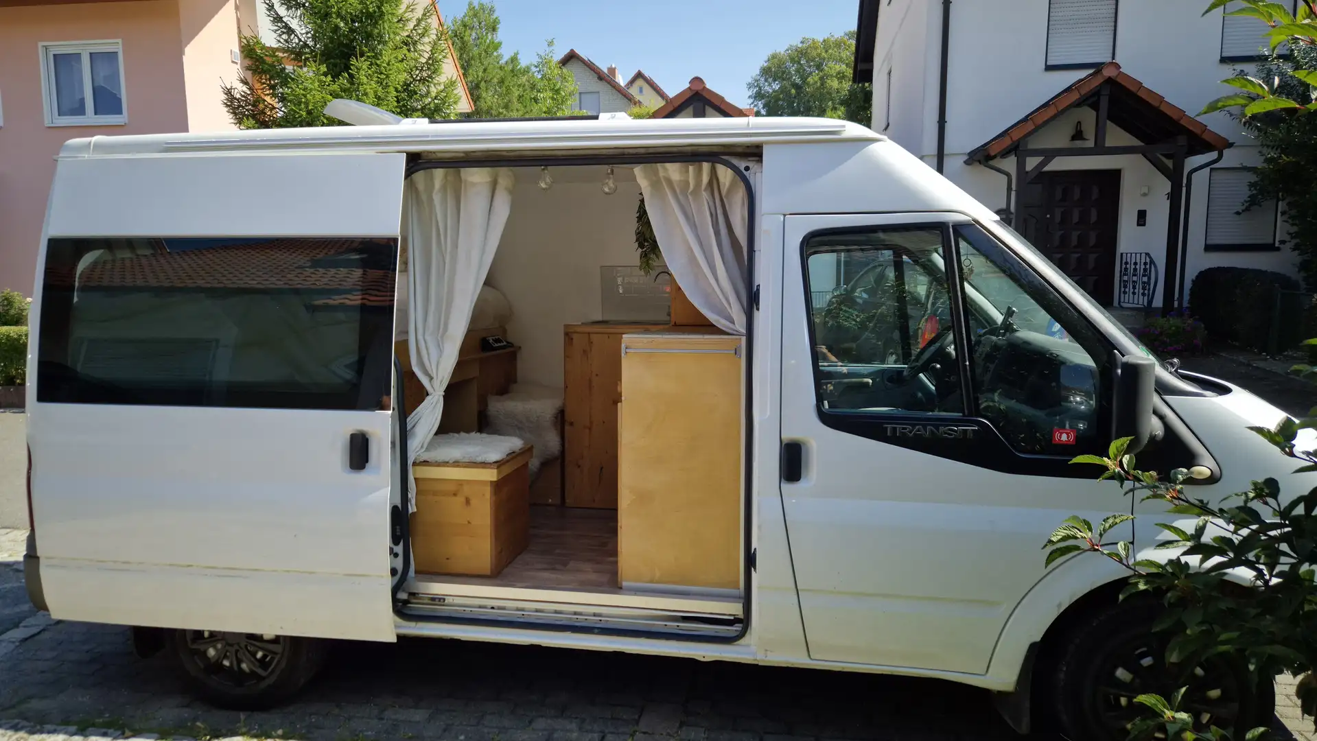 Ford Transit Camper - Selbstausgebaut Weiß - 1