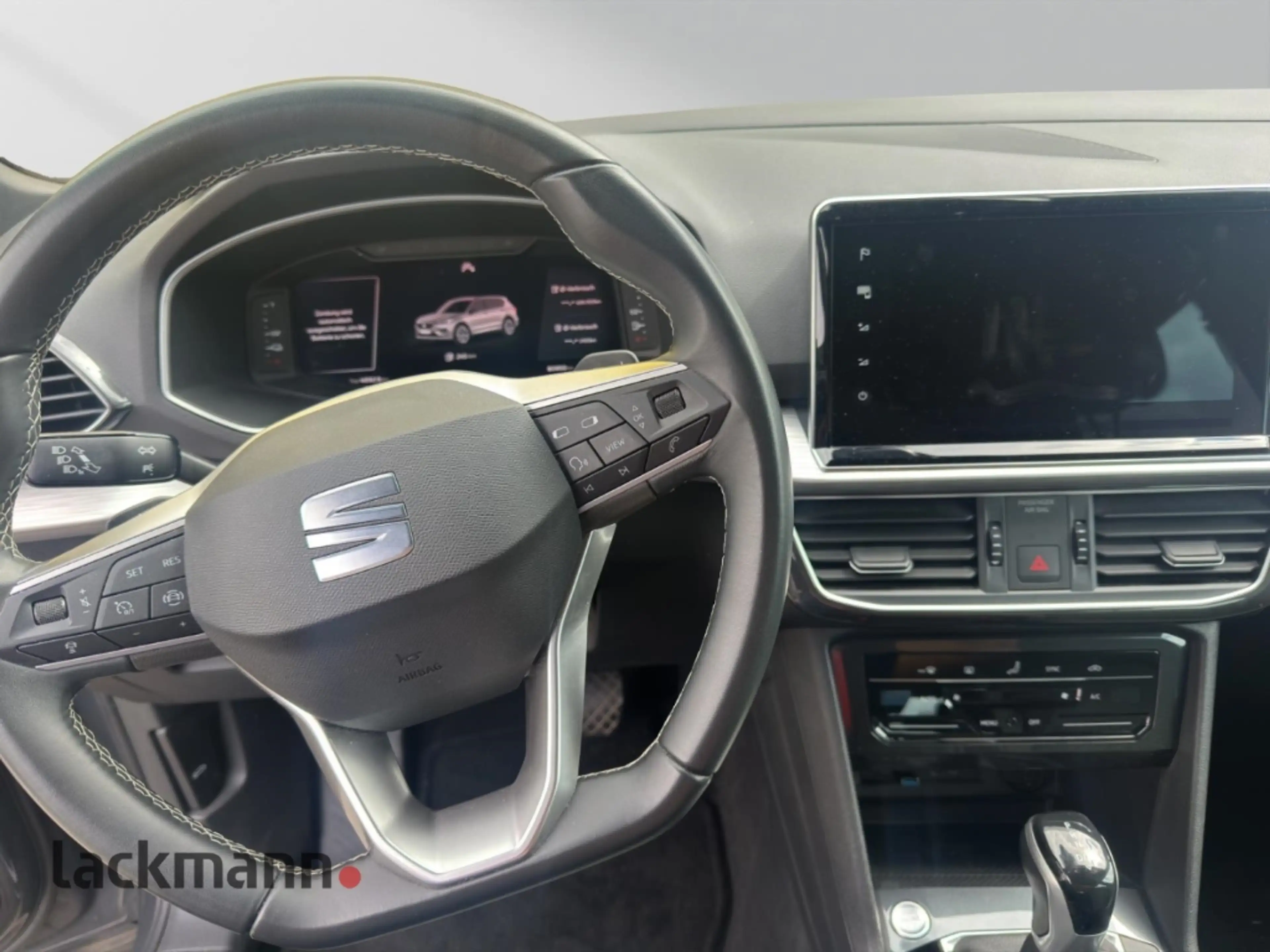 SEAT Tarraco Xperience e-HYBRID*Navi*LED*ACC*CarPlay* — photo 11
