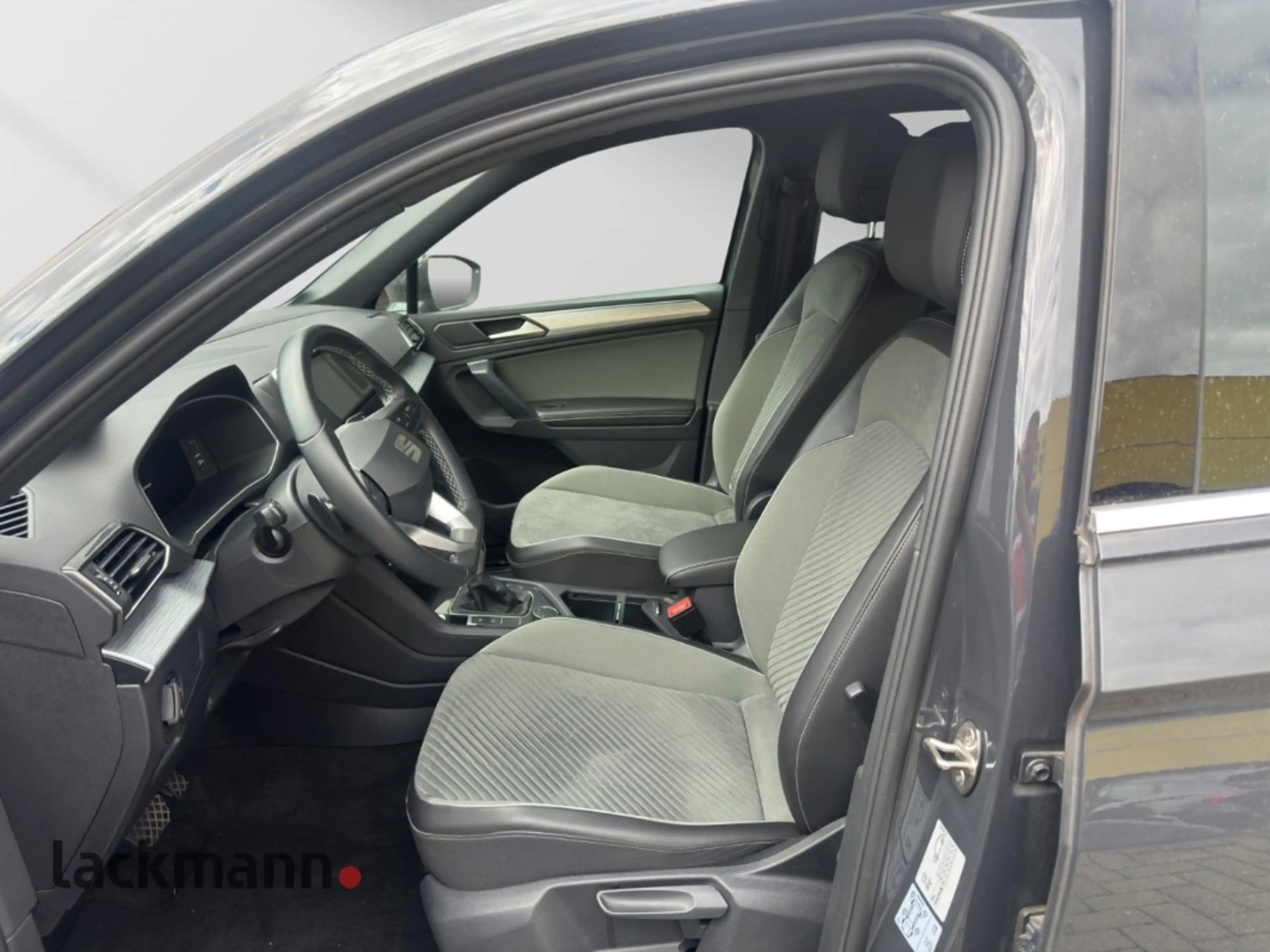 SEAT Tarraco Xperience e-HYBRID*Navi*LED*ACC*CarPlay* — photo 9