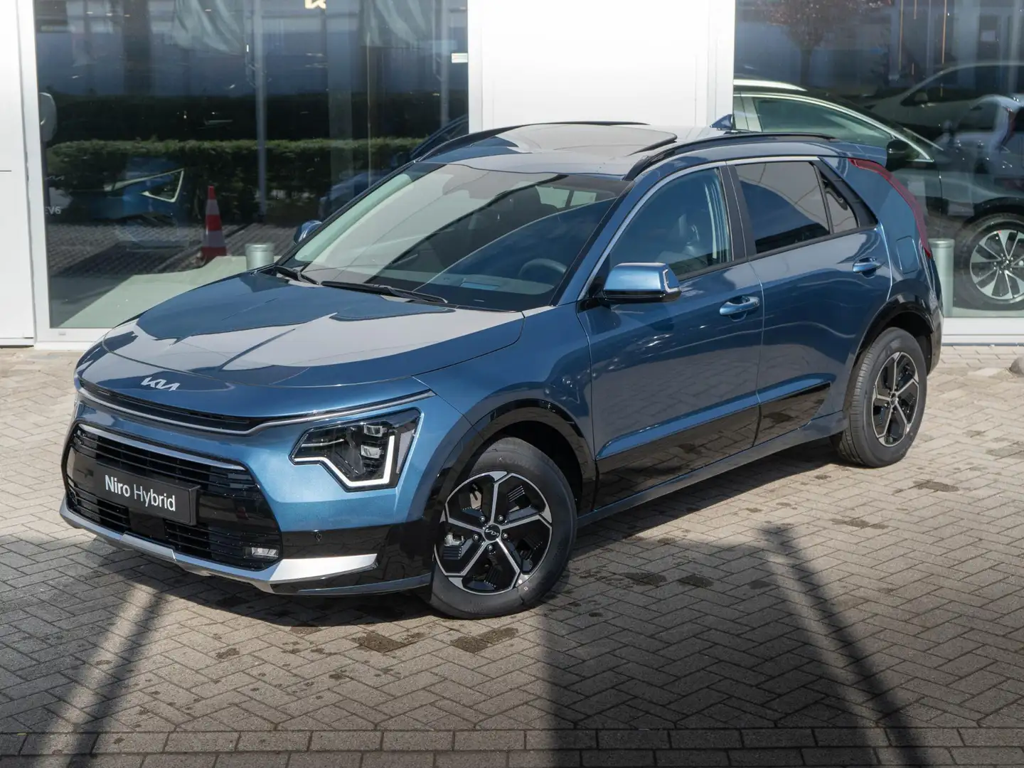Kia Niro 1.6 GDi Hybrid DynamicPlusLine | Op voorraad | Sne Blauw - 2