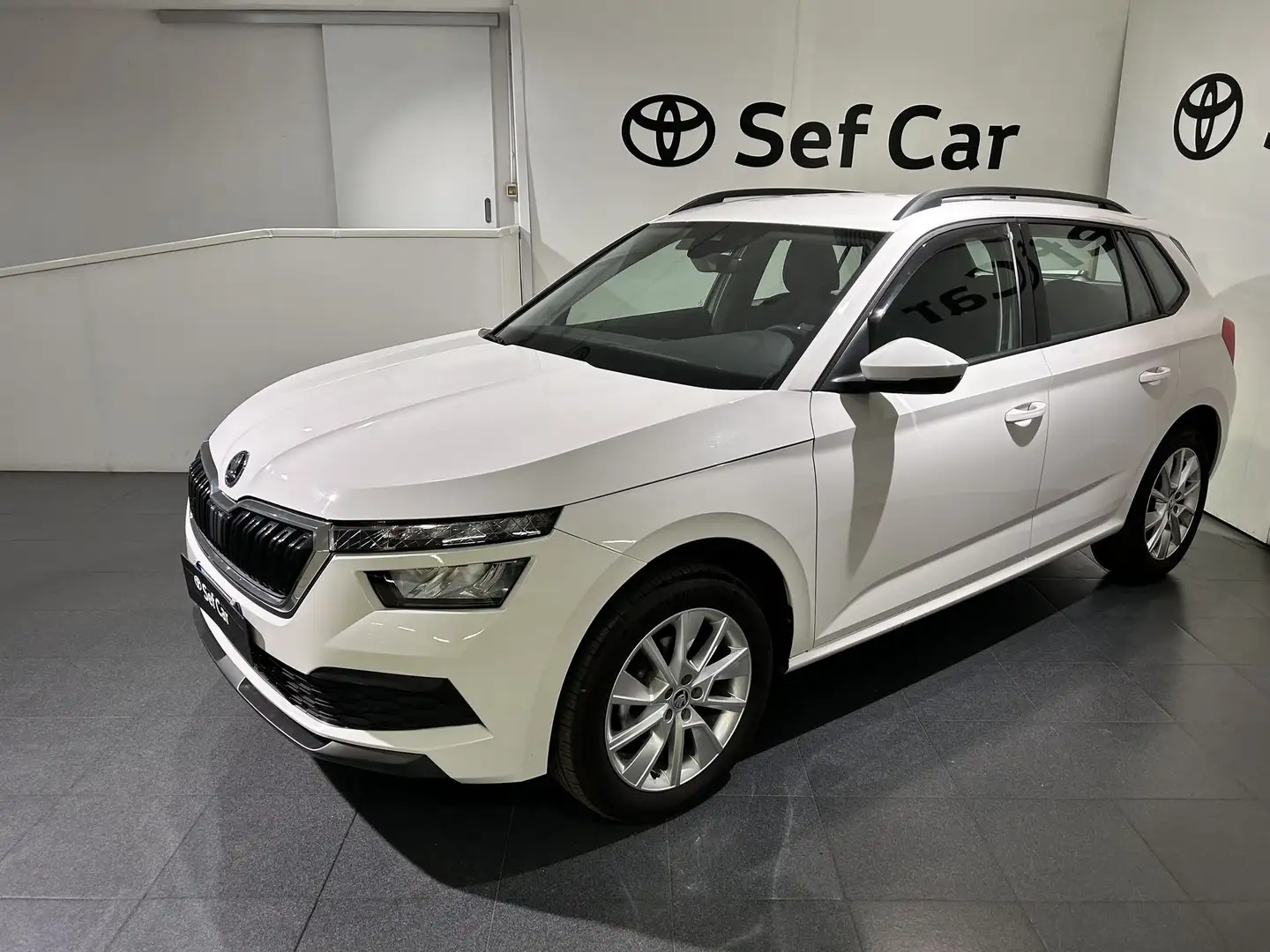 Skoda Kamiq Kamiq 1.0 TSI 110 CV DSG Ambition + GANCIO TRAINO Blanc - 1