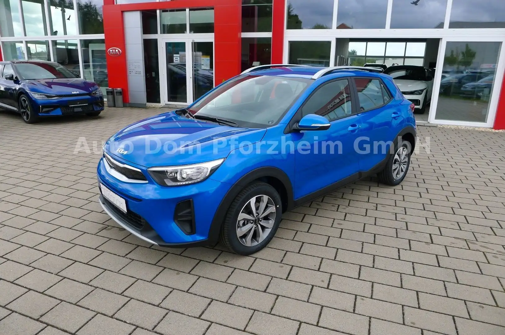 Kia Stonic 1,0T 100 DCT Vision Blau - 1