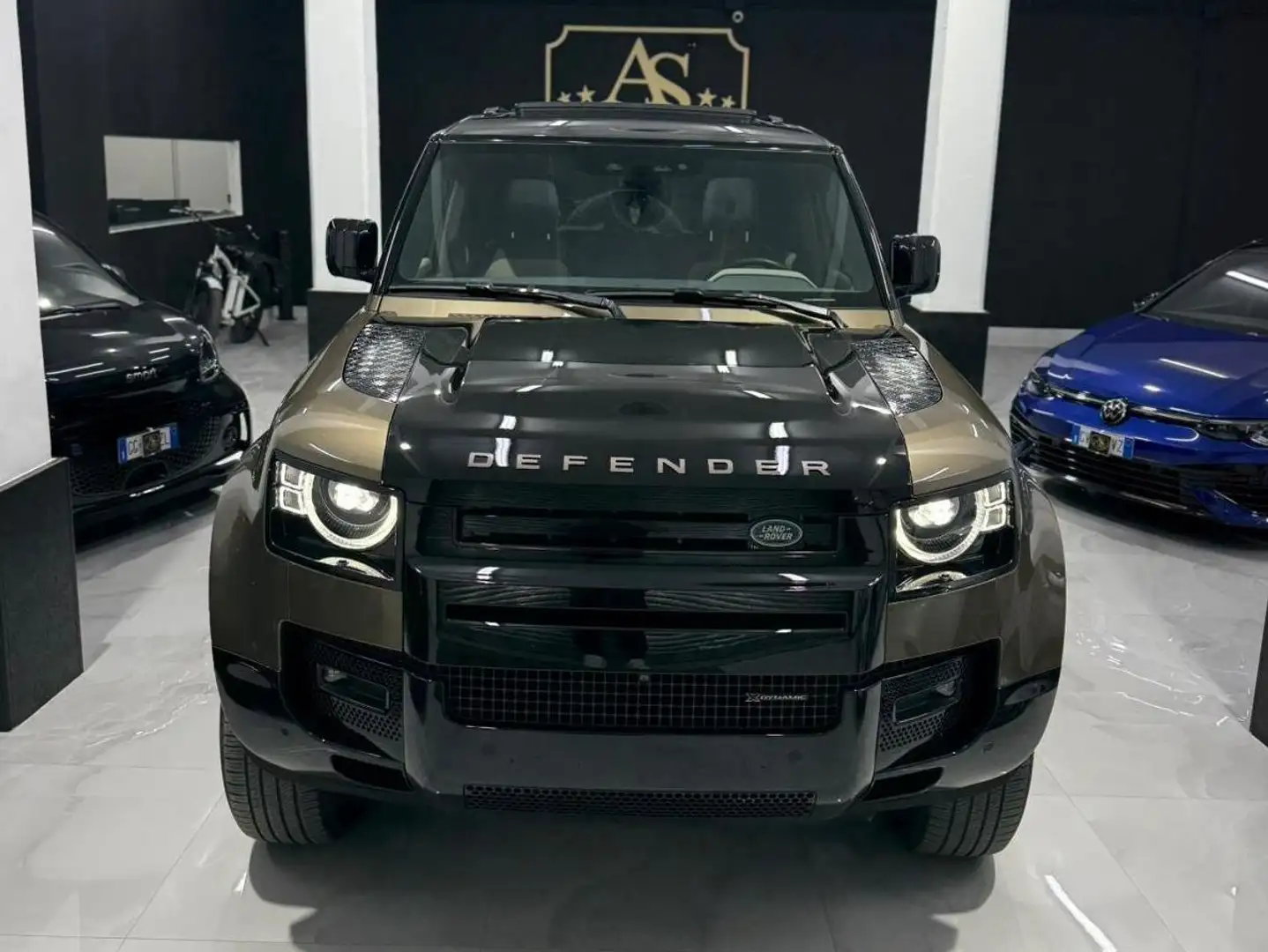 Land Rover Defender 3.0 X-Dynamic HSE Bronze - 2