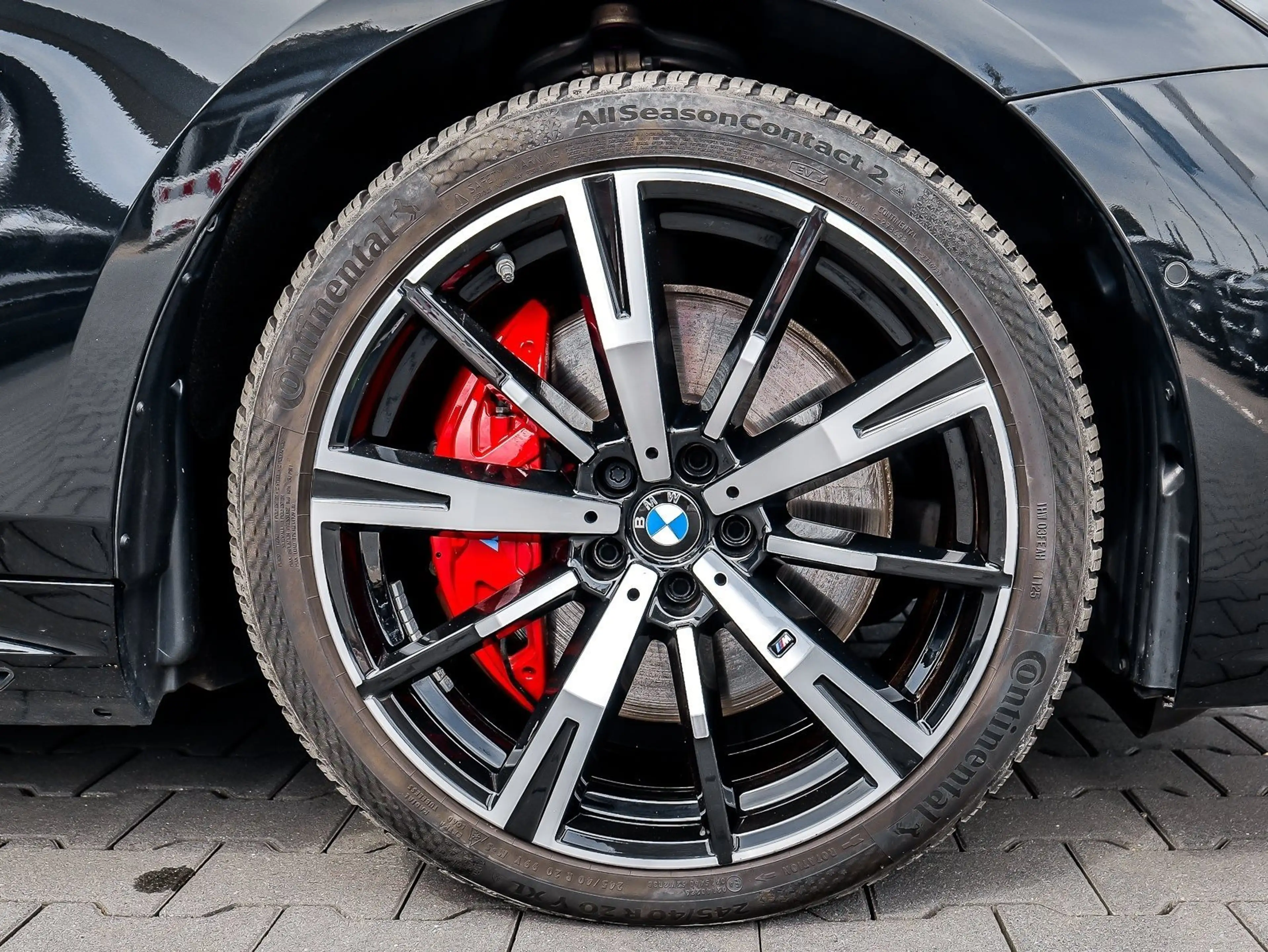 BMW 550 e xDrive Touring — photo 4