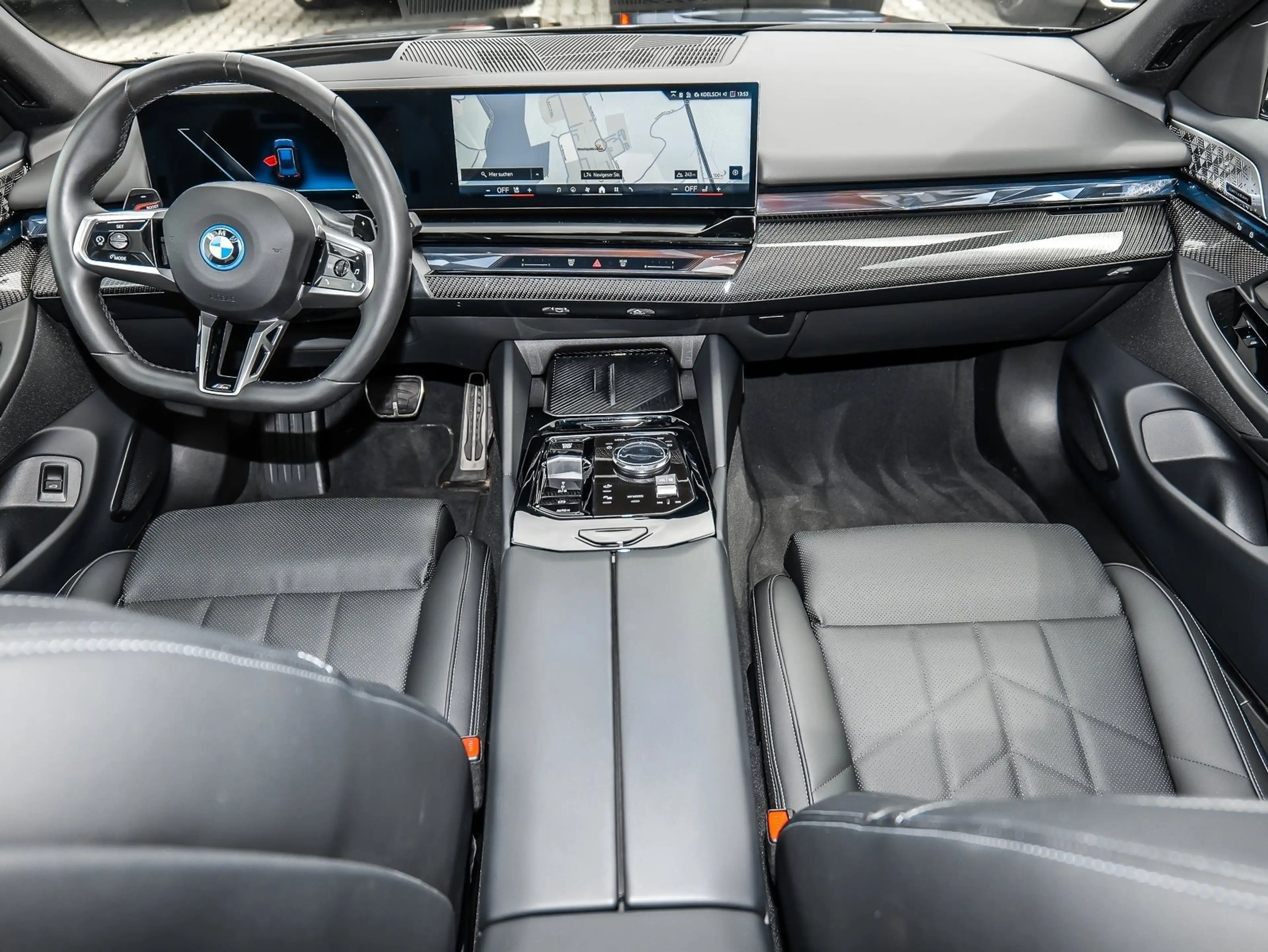 BMW 550 e xDrive Touring — photo 3