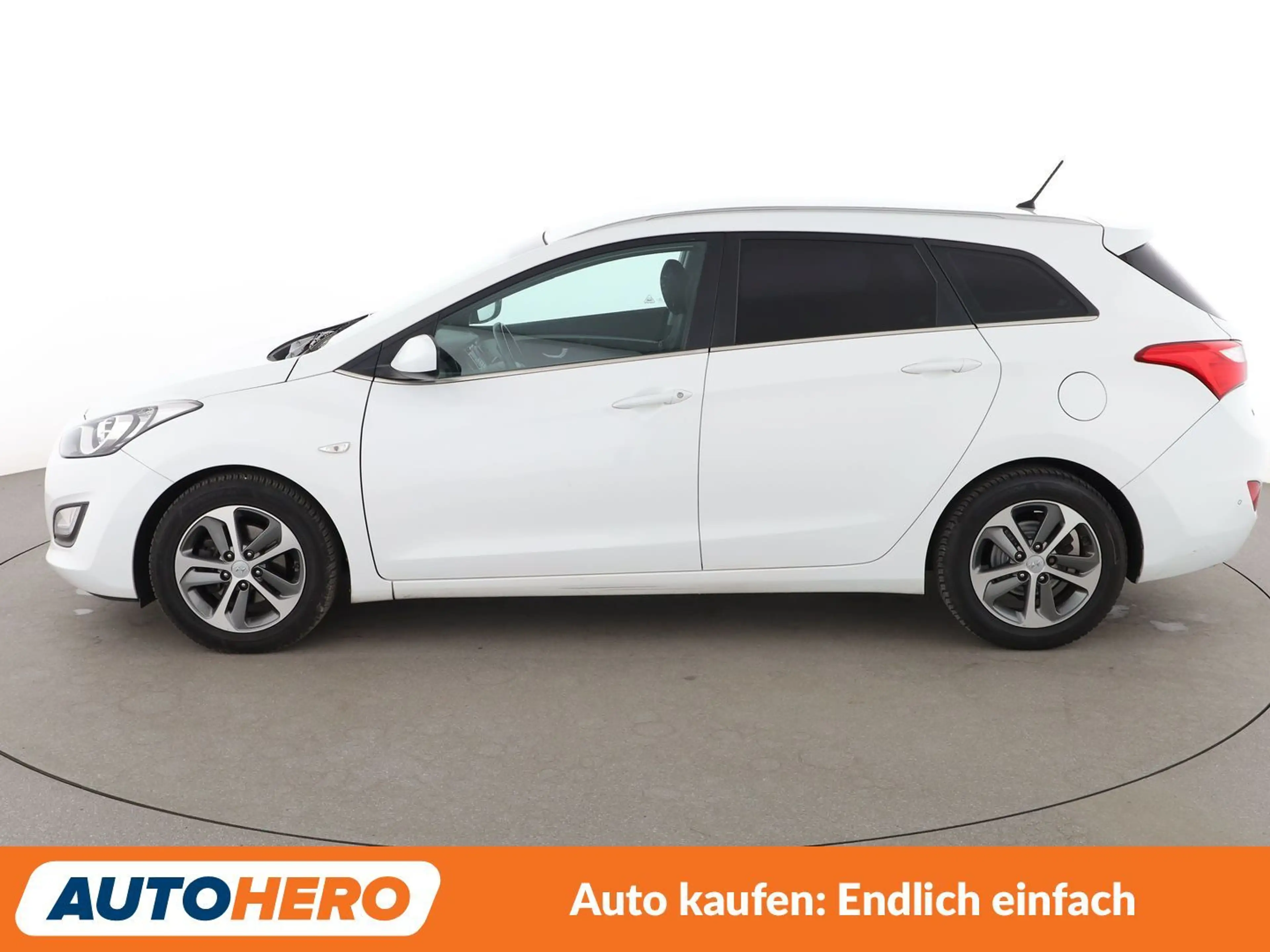 Hyundai i30 1.4 Trend blue *TEMPO*PDC*SHZ* — photo 3
