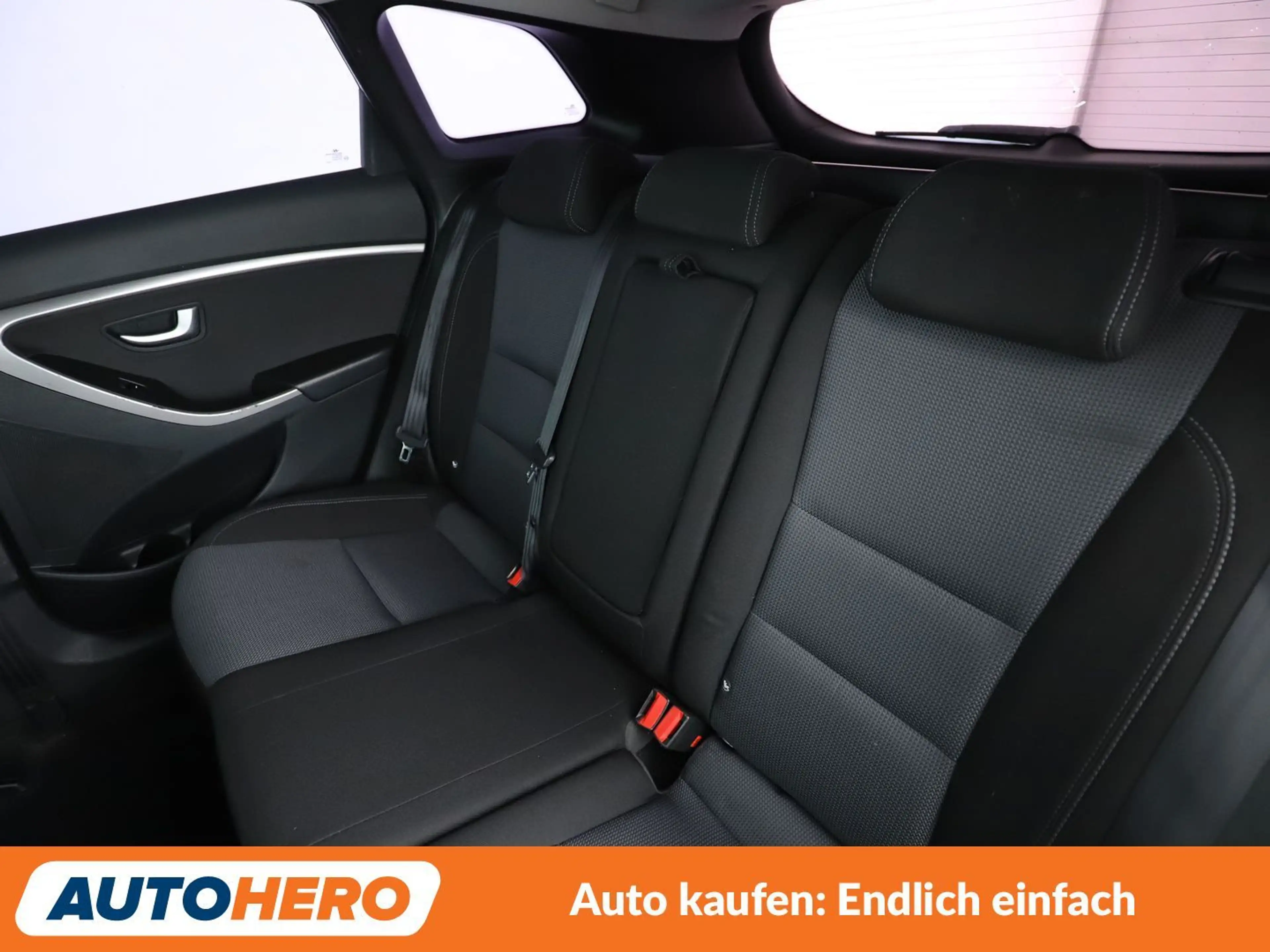 Hyundai i30 1.4 Trend blue *TEMPO*PDC*SHZ* — photo 14
