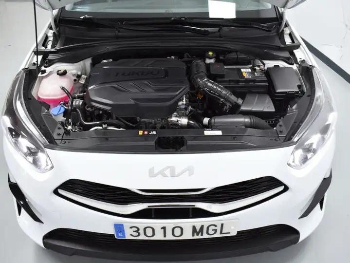 Kia 2023, foto 44