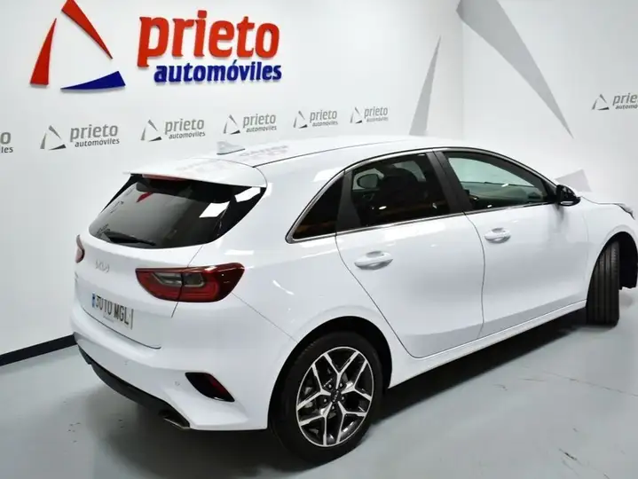 Kia 2023, foto 34