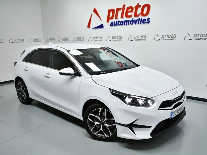 Kia 2023, foto 32