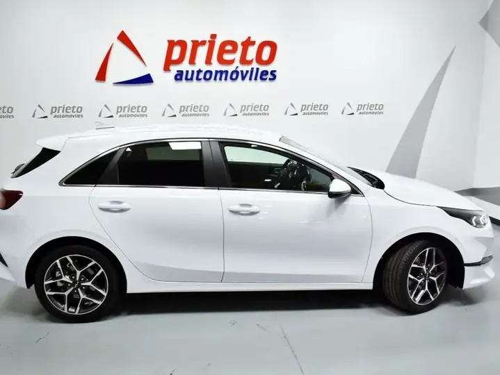Kia 2023, foto 33
