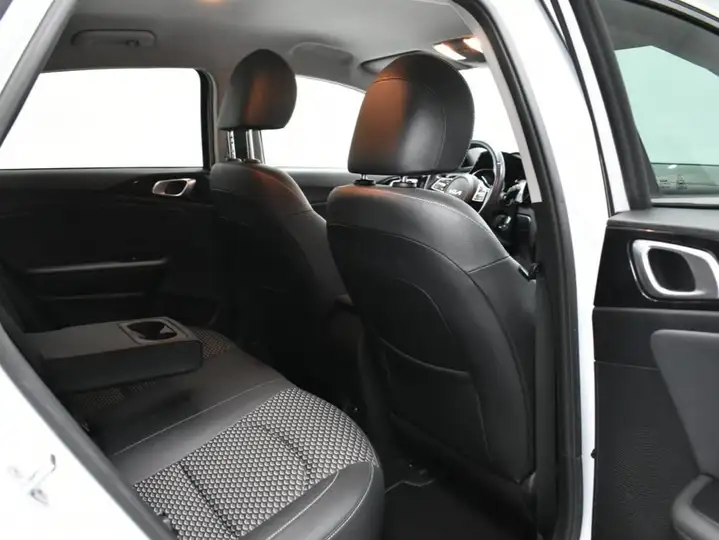 Kia 2023, foto 41