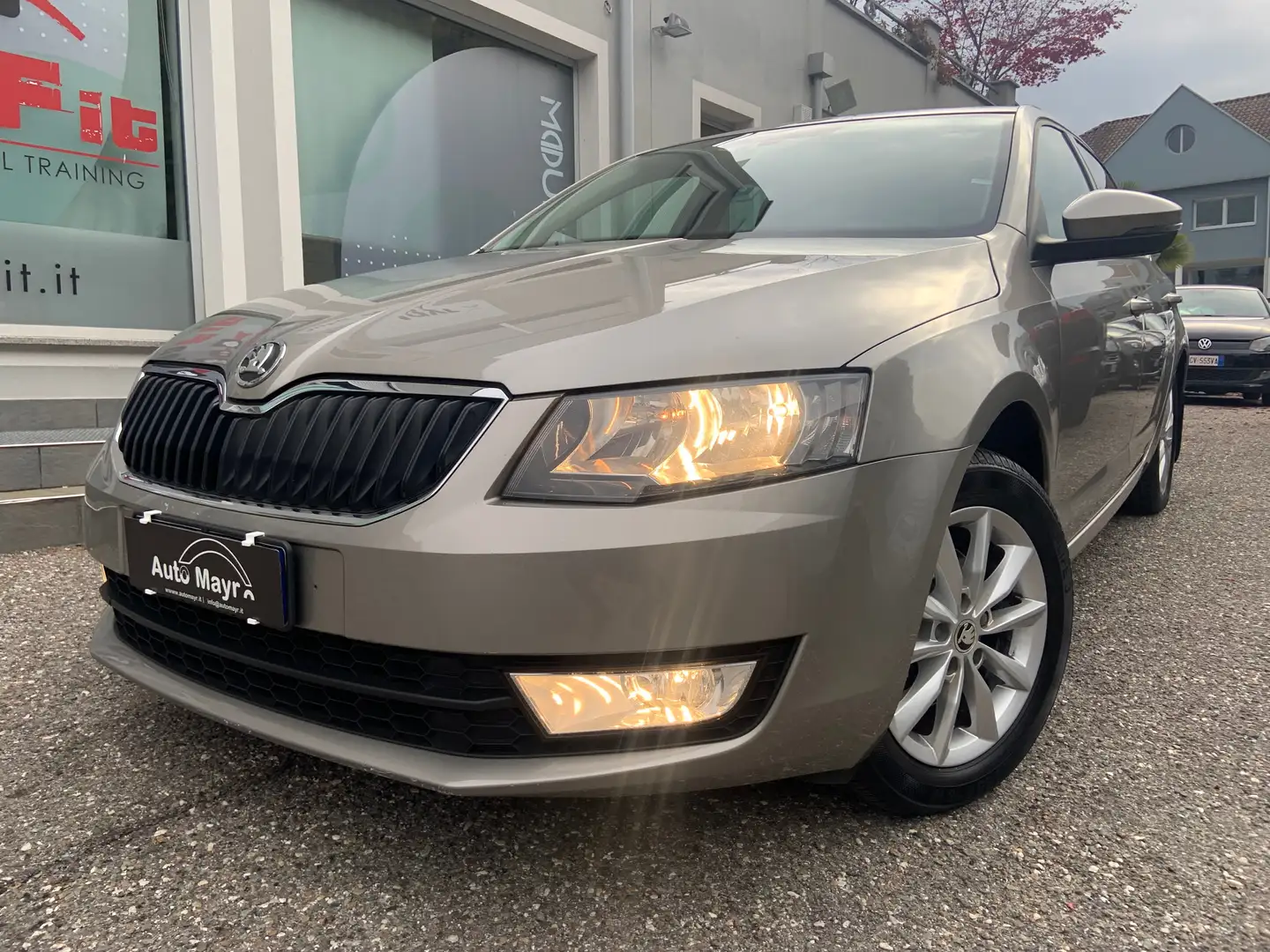 Skoda Octavia Ambition - 2