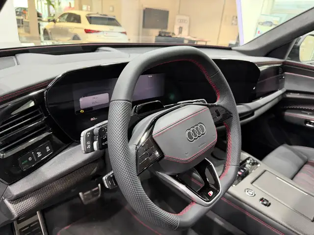 Audi A6 view 4