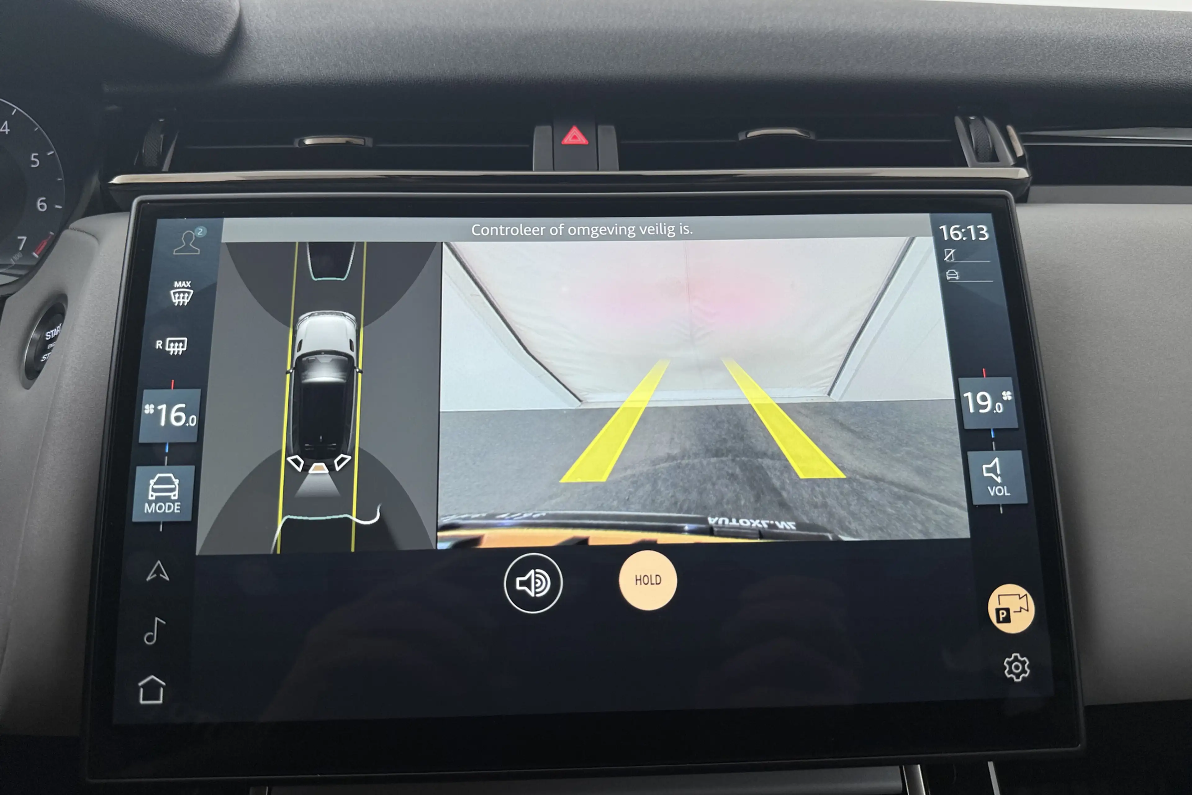 Land Rover Range Rover Velar 2.0 P400e S Facelift Leder Camera Meridian Memory — photo 24