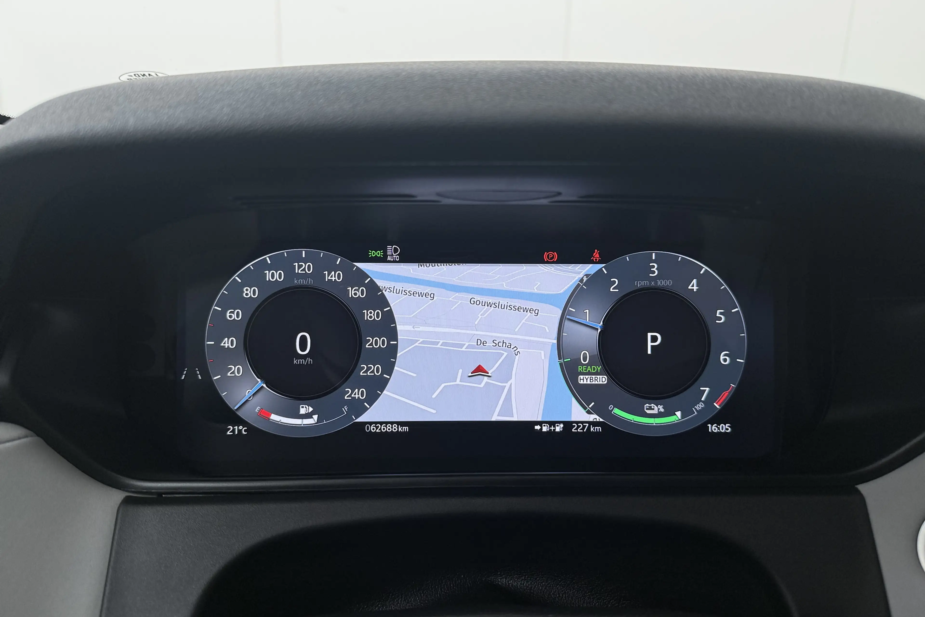 Land Rover Range Rover Velar 2.0 P400e S Facelift Leder Camera Meridian Memory — photo 22