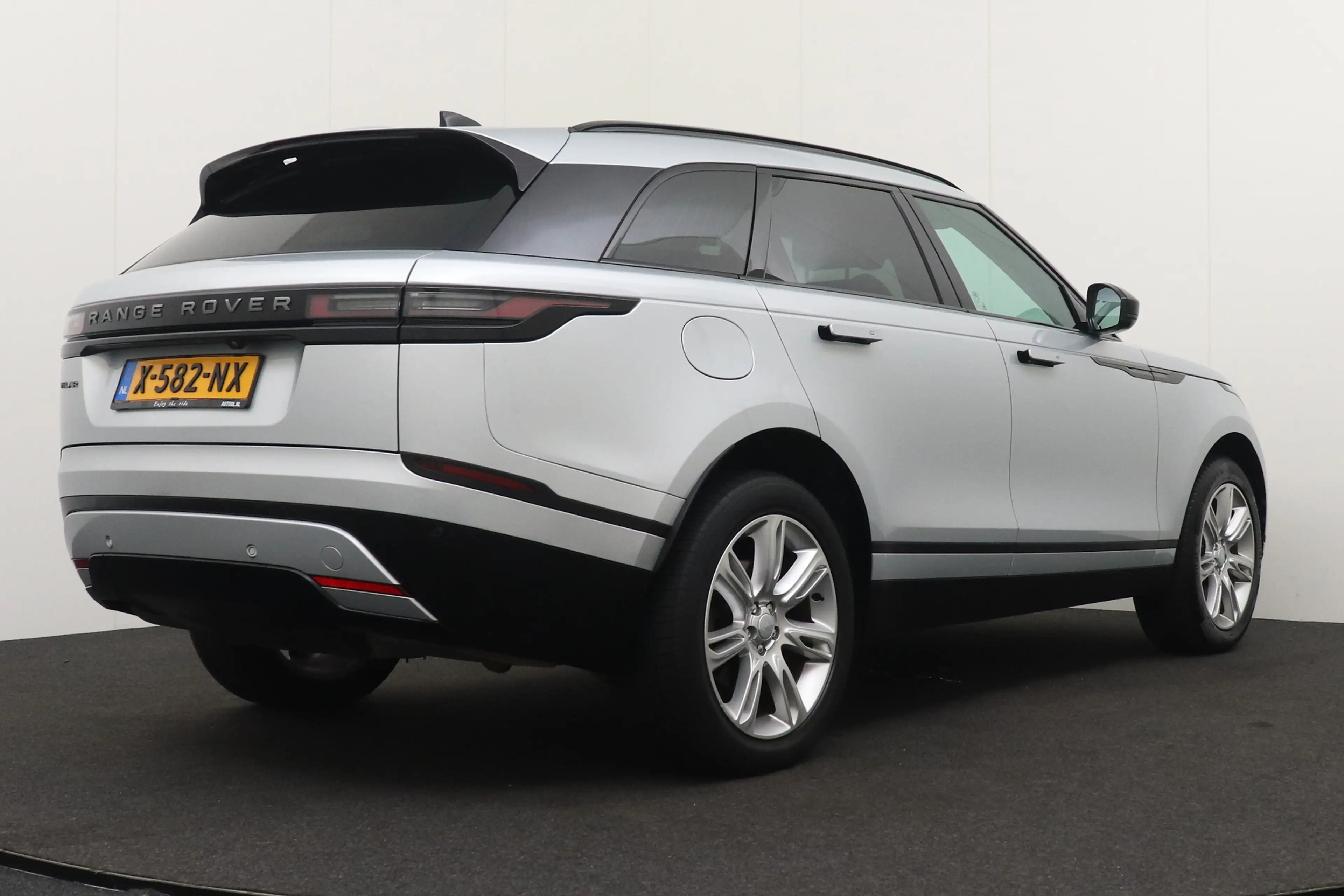Land Rover Range Rover Velar 2.0 P400e S Facelift Leder Camera Meridian Memory — photo 2