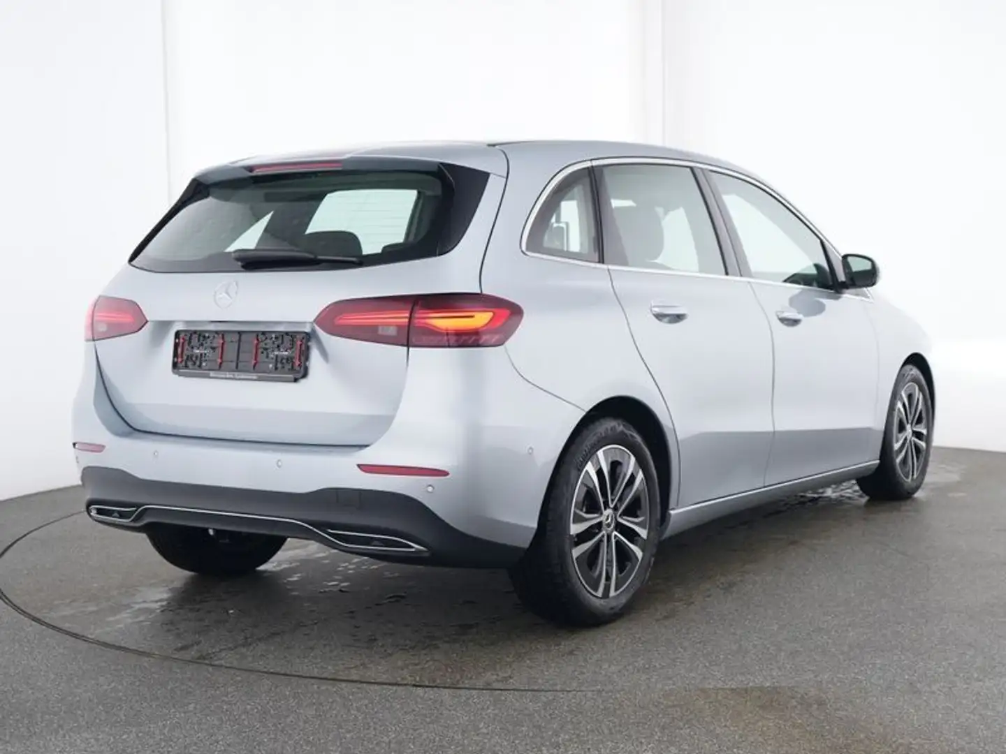 Mercedes-Benz B 180 PROGRESSIVE+KEYLESS+LED+KAMERA+SPUR+LENKHZ Silber - 2