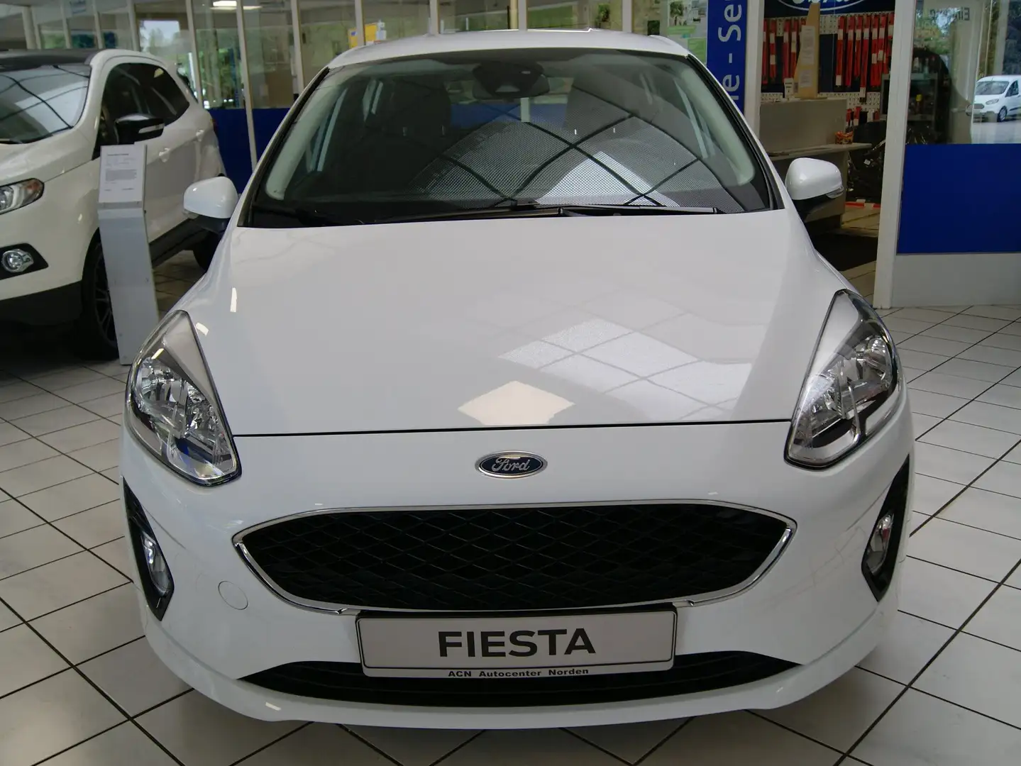 Ford Fiesta Cool & Connect Weiß - 2
