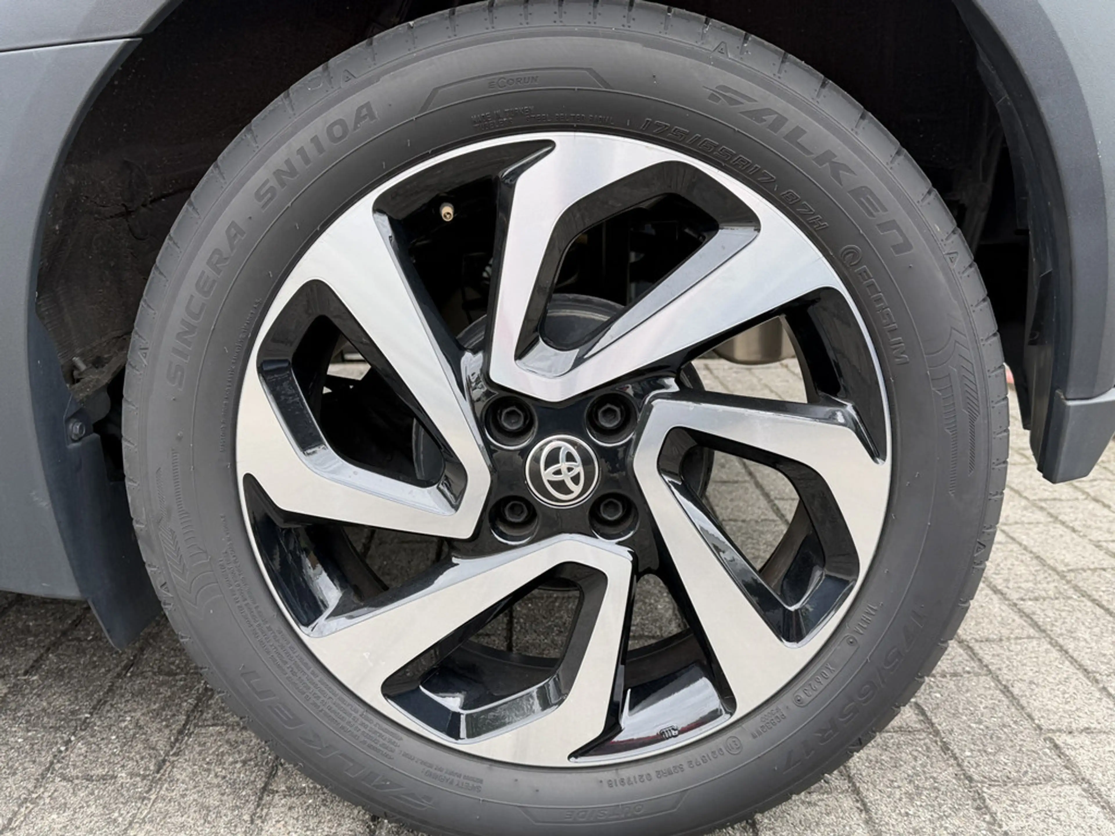Toyota Aygo X 1.0 Pulse — photo 7