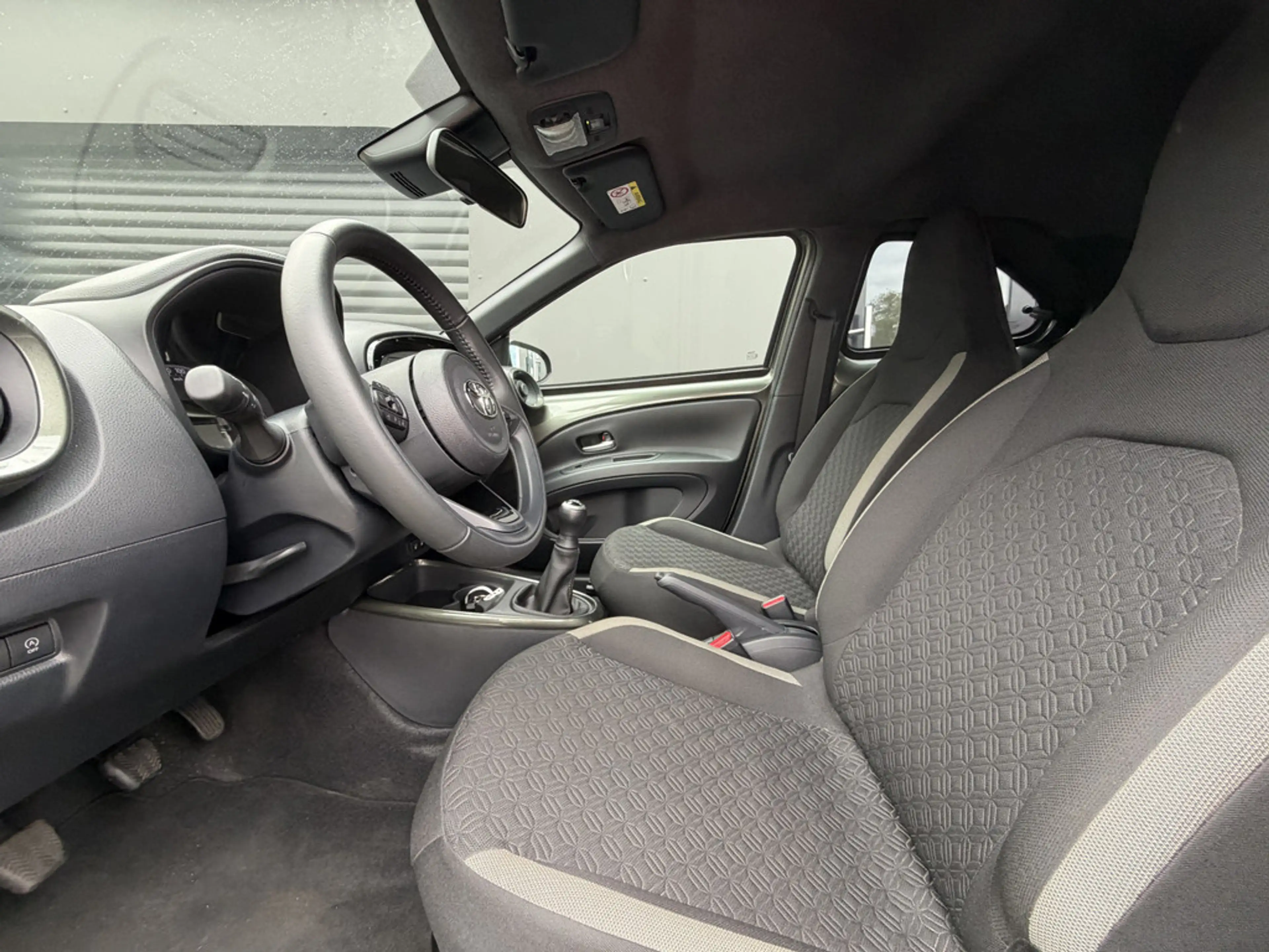 Toyota Aygo X 1.0 Pulse — photo 11