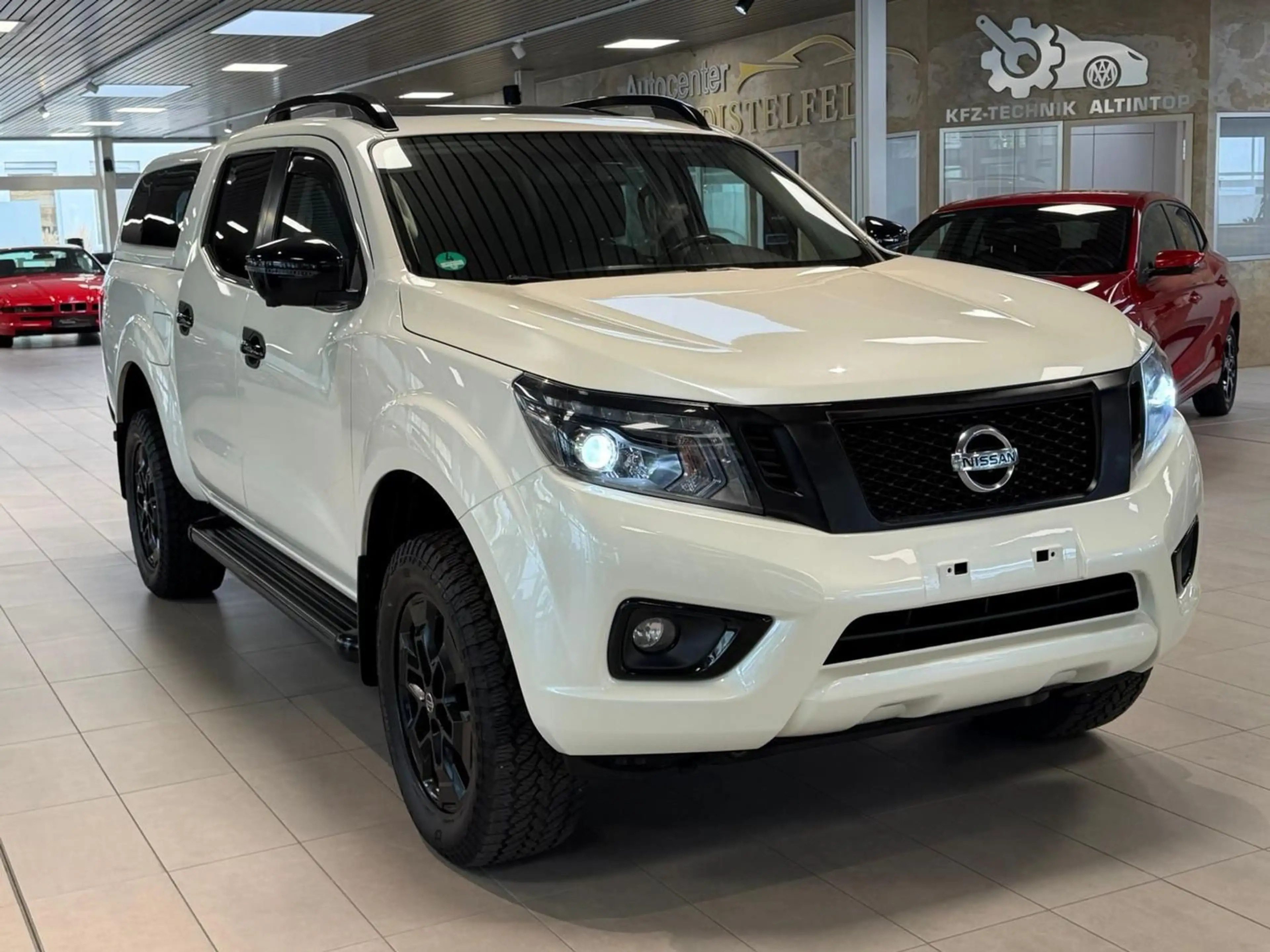 Nissan Navara NP300 N-Guard Double Cab 4x4 Automatik