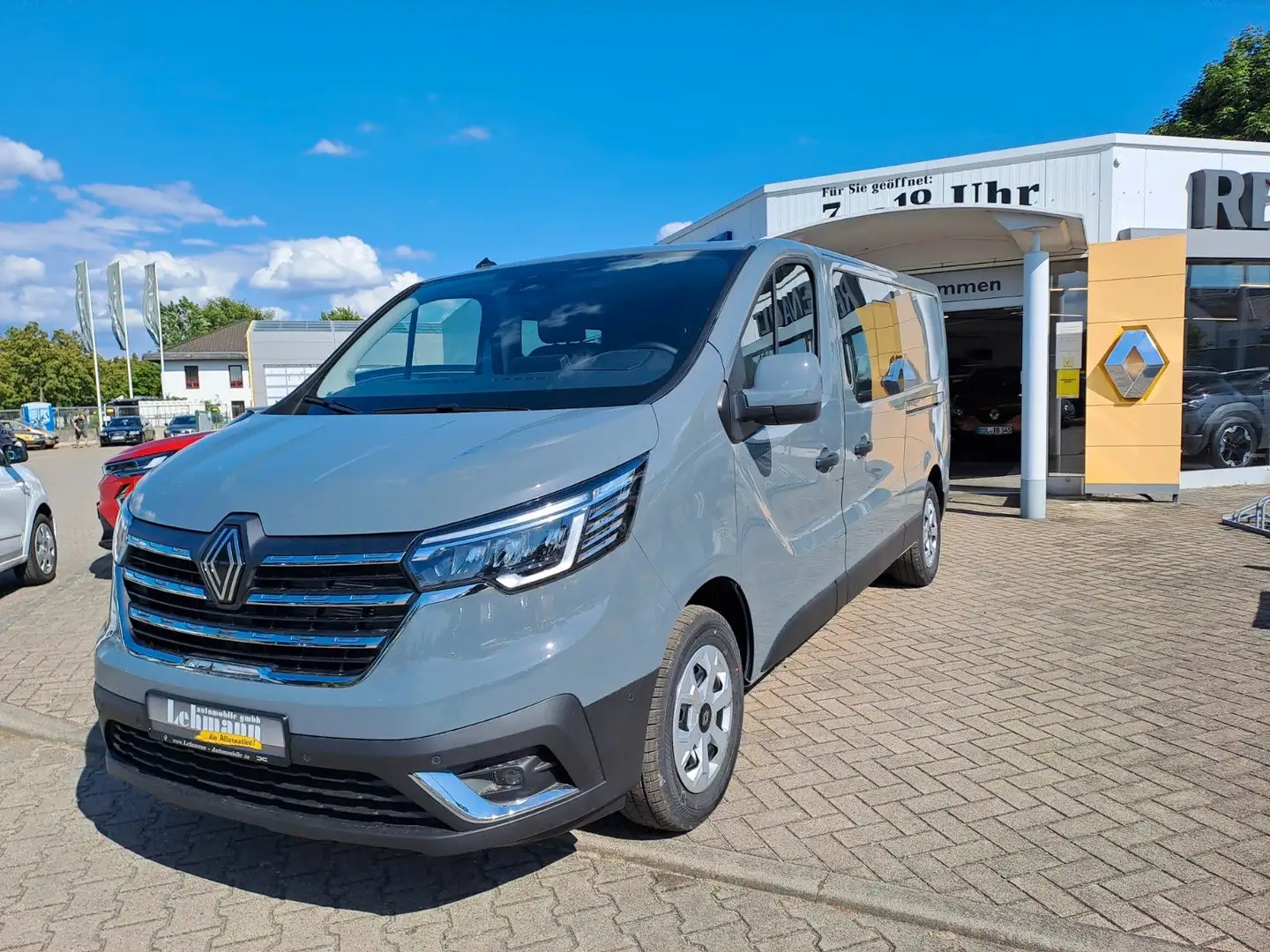 Renault Trafic L2H1 Doppelkabine 3,0t dCi 150 Automatik Szürke - 1