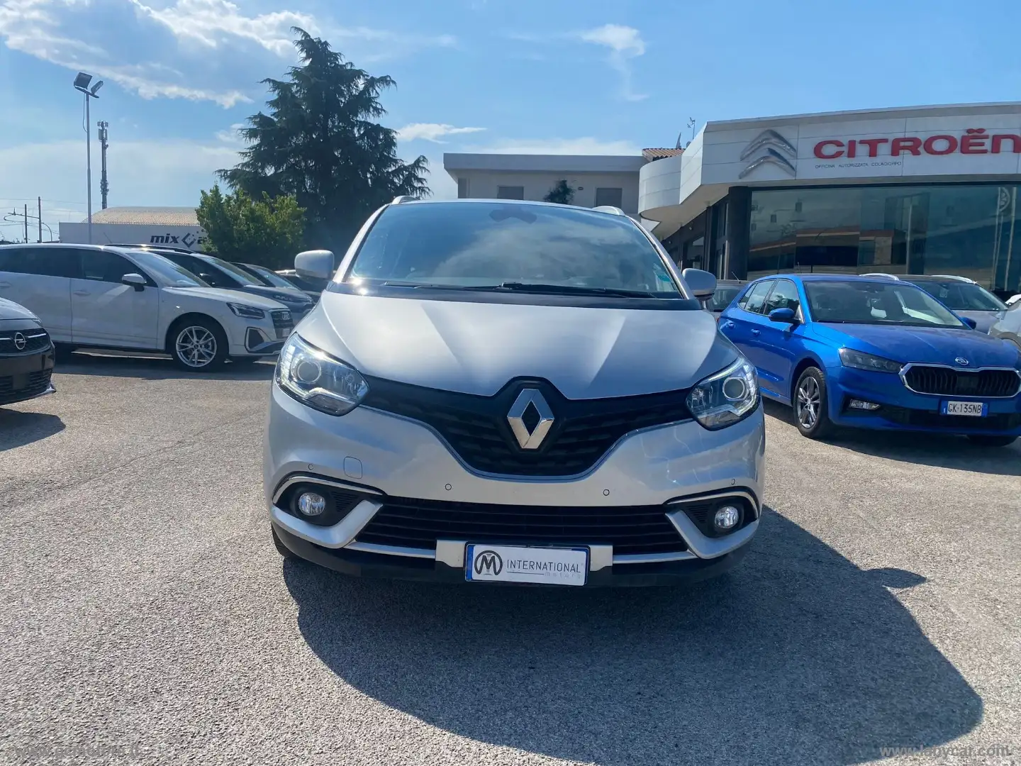 Renault Grand Scenic dCi 8V 110 CV EDC Energy Business Grau - 2