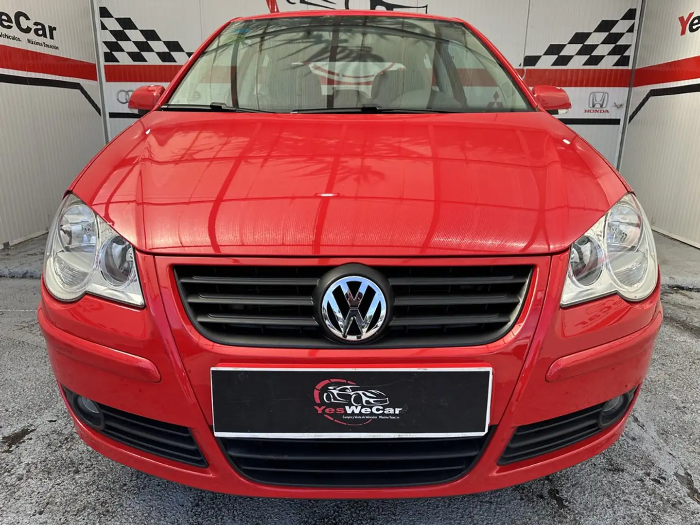 Volkswagen Polo 1.4 Advance Aut. Rood - 2