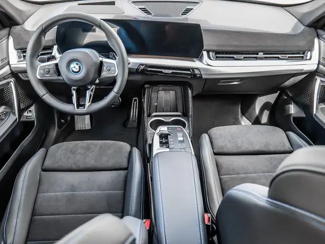 BMW X1 view 9