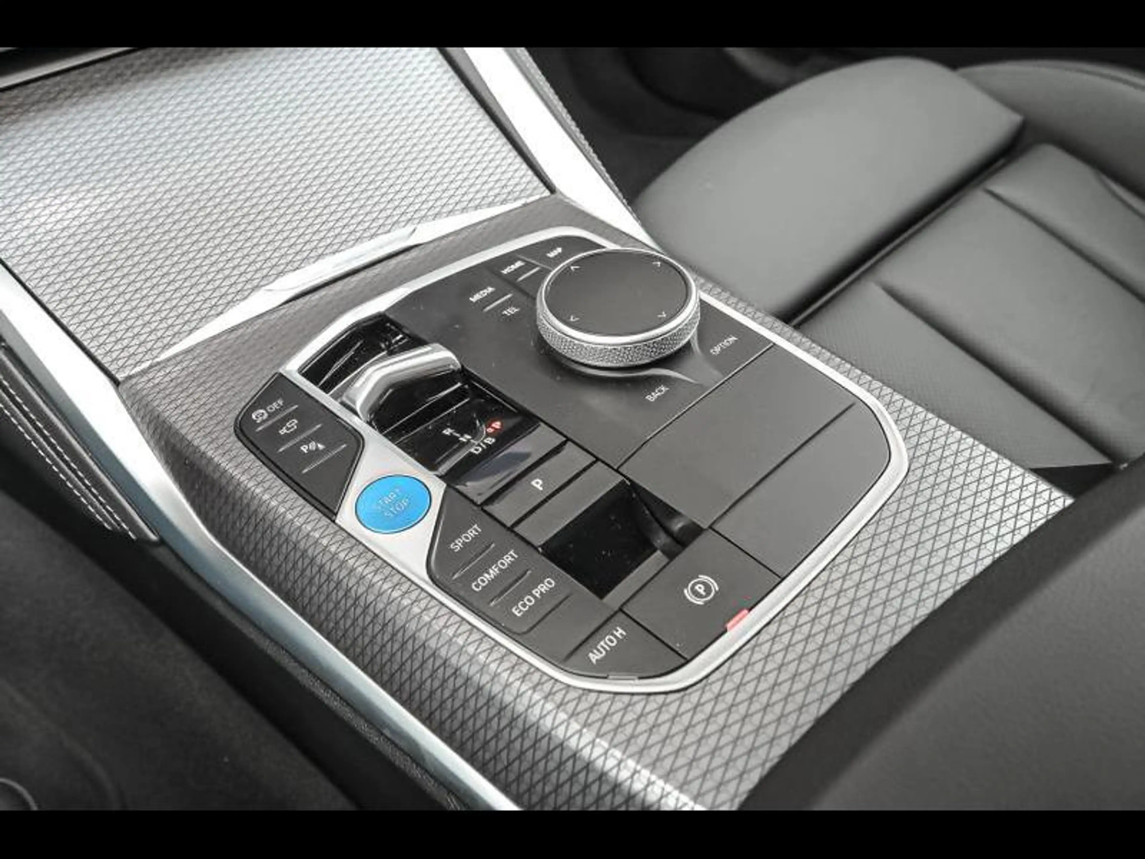 BMW i4 M Sportpakket — photo 11