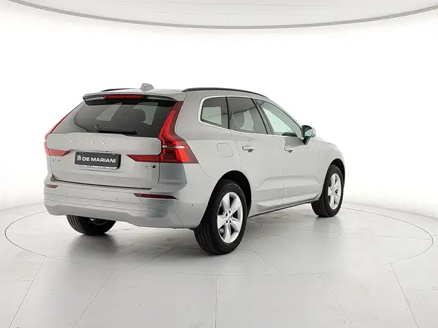 Volvo XC60 view 5