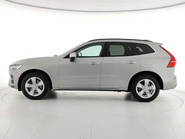 Volvo XC60 view 2