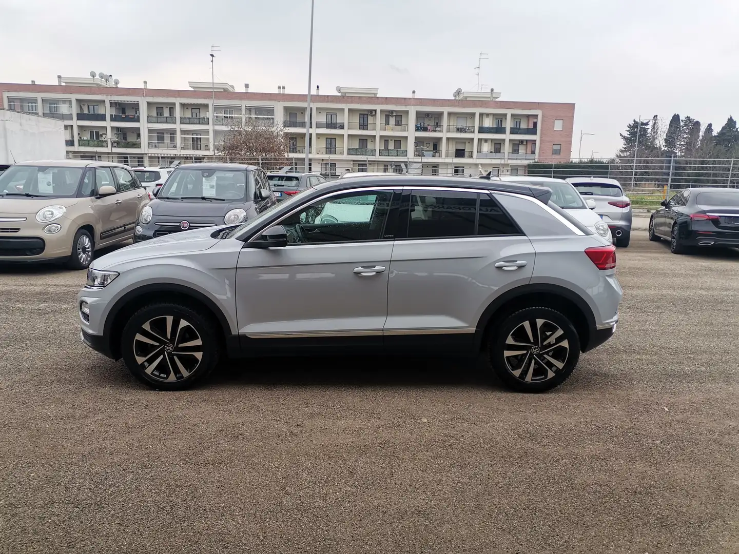 Volkswagen T-Roc 1.6 tdi 115cv Blanc - 2